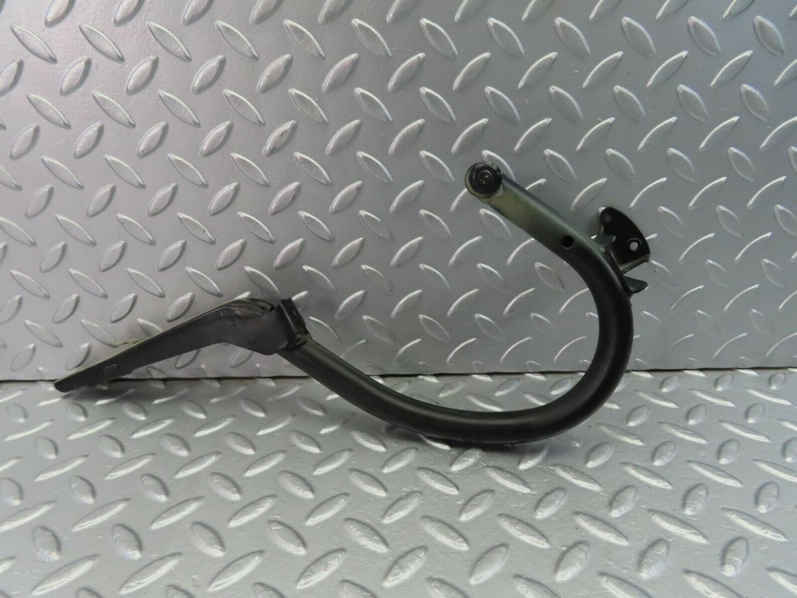 10479 Mercedes-Benz W201 190E Boot Lid Trunk Hinge Left Side