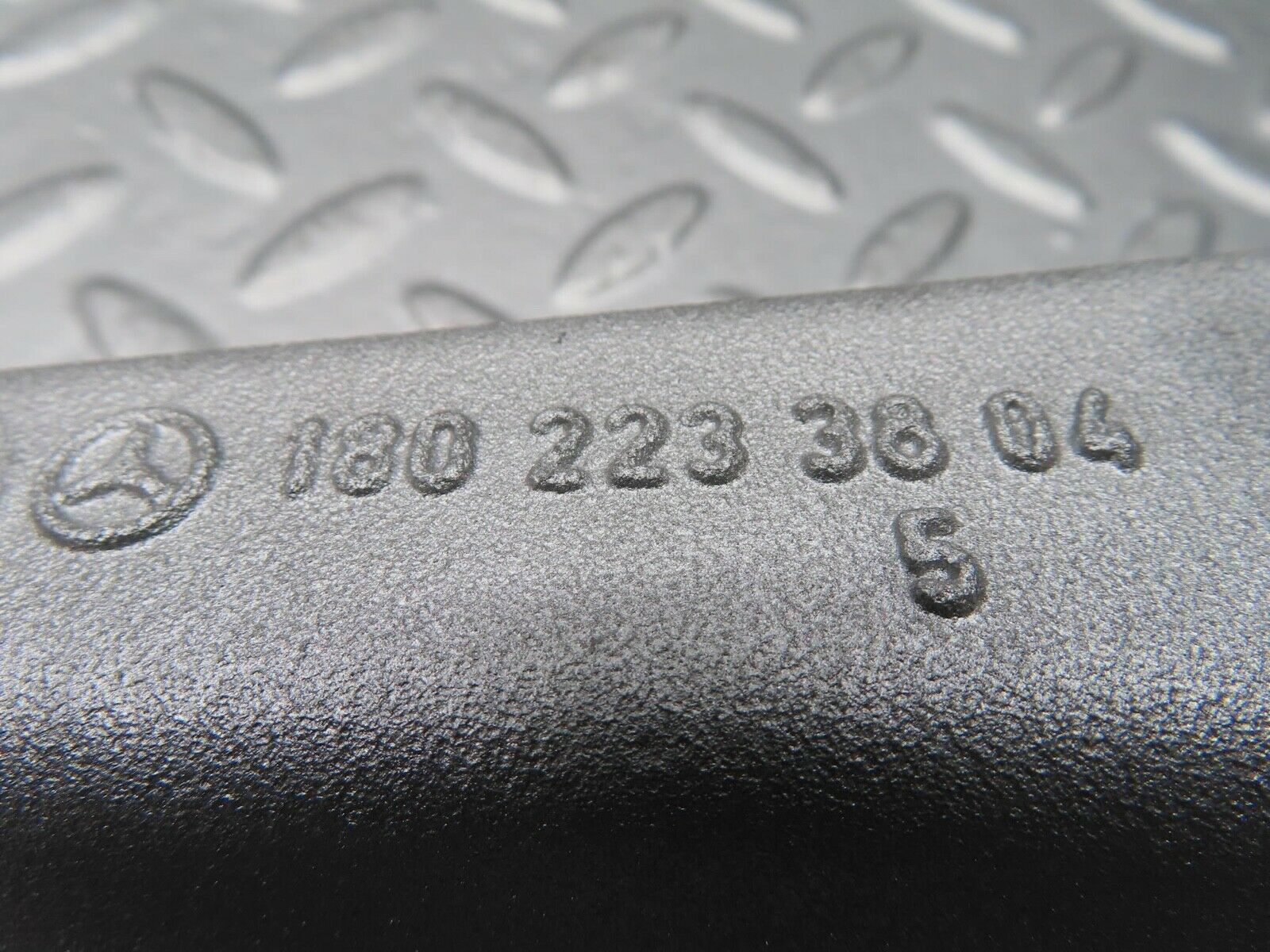 14071 Mercedes-Benz C107 280SLC Engine Mount Bracket 1802233804