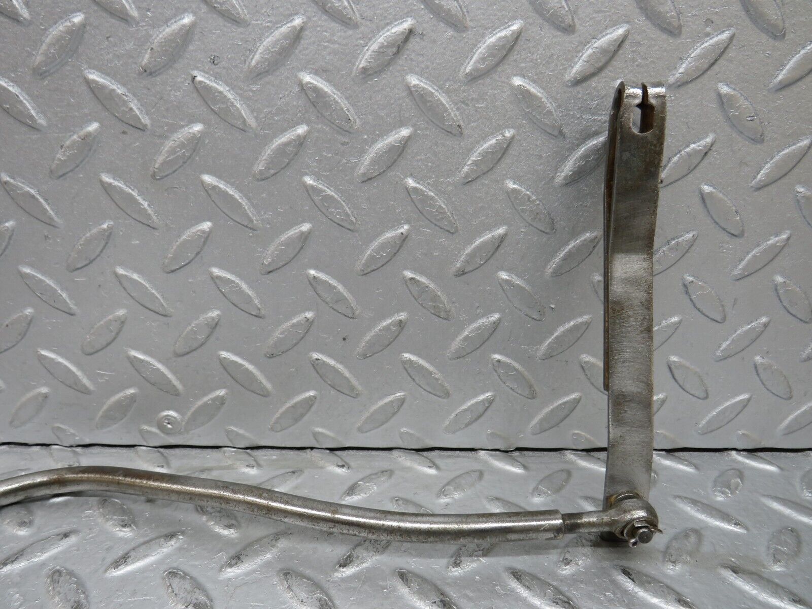 37666 Mercedes-Benz W109 300SEL Gearbox Linkage