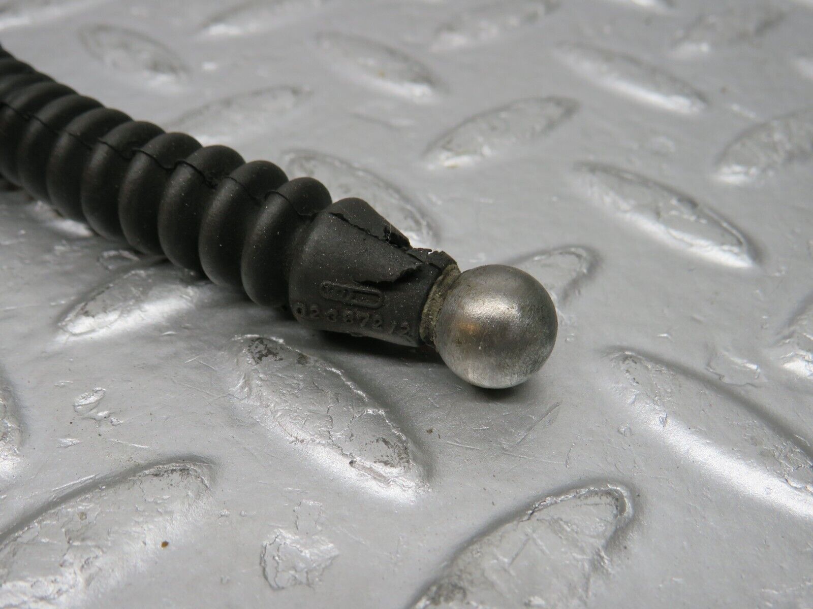 32715 Mercedes-Benz S124 300TE Automatic Gearbox Kickdown Cable