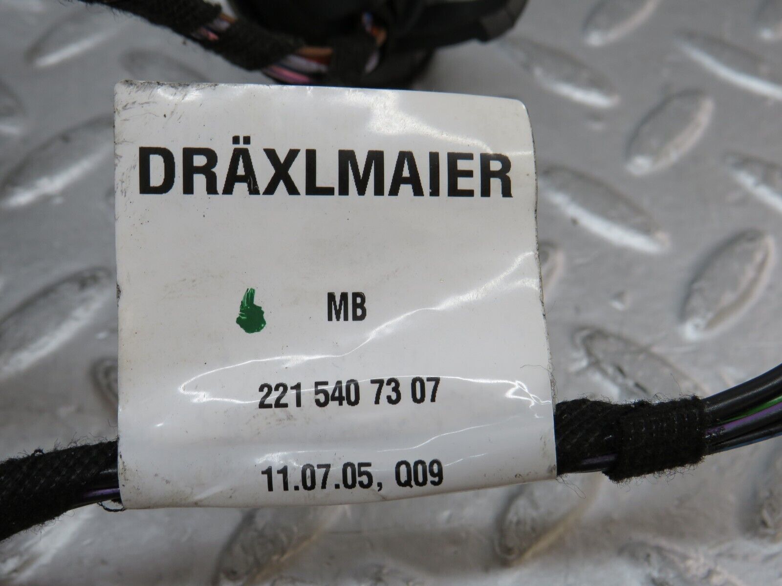 35249 Mercedes-Benz W221 Rear Left Door Wire Harness 2215407307