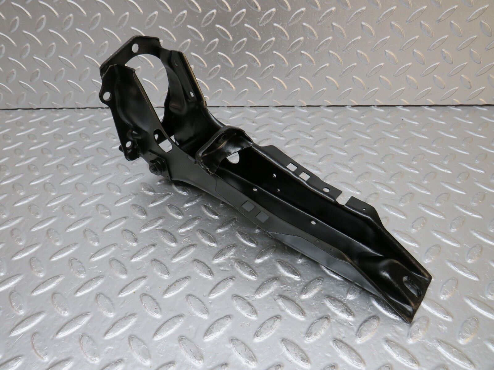 32247 Mercedes-Benz W108 280SE Brake Pedal Bracket Support