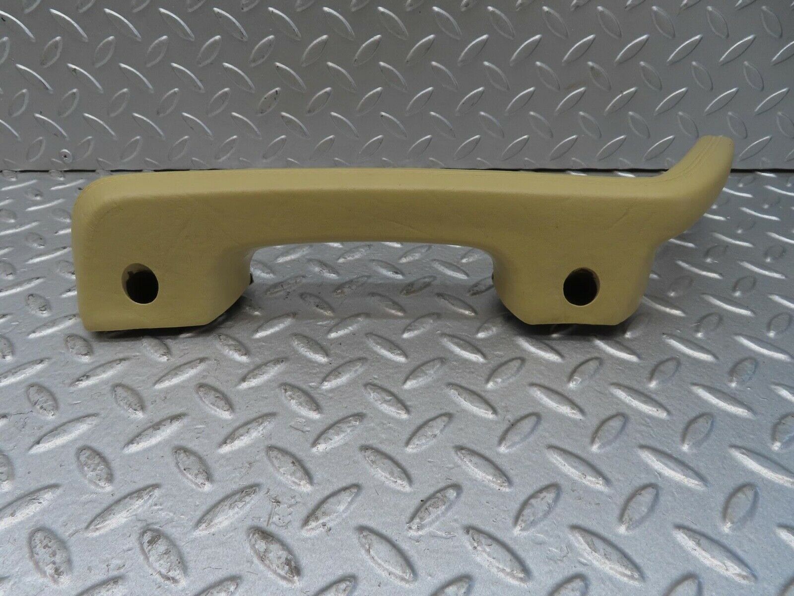 13453 Mercedes-Benz W123 200 Interior Door Handle Front Left Cream 1239701701