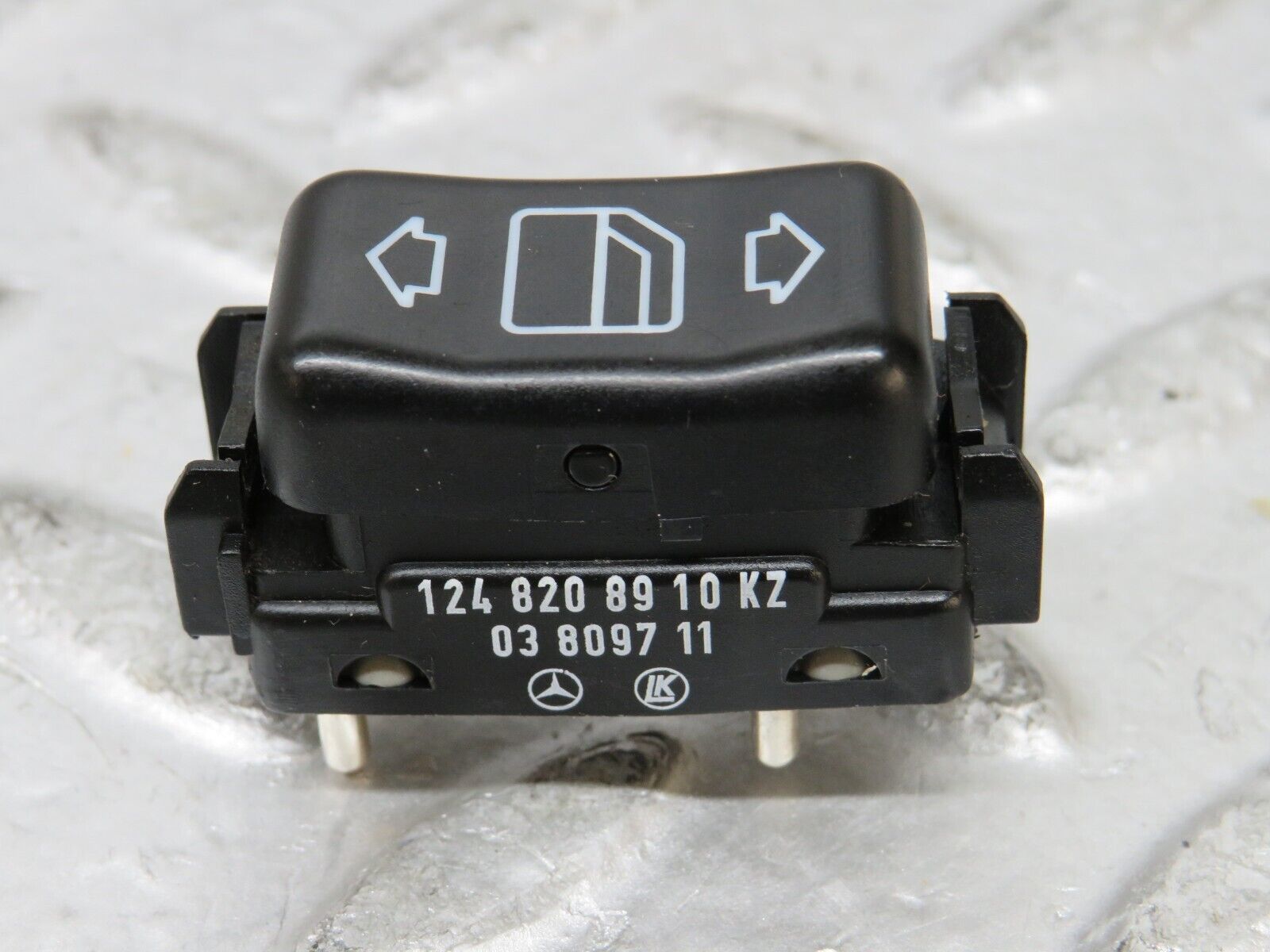 27566 Mercedes-Benz S124 300TE Wagon Left Electric Window Switch 1248208910