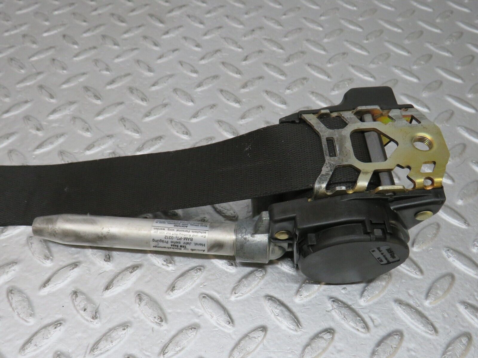 36318 Mercedes-Benz W126 420SE Front Left Seat Belt 1268604993 1268680011