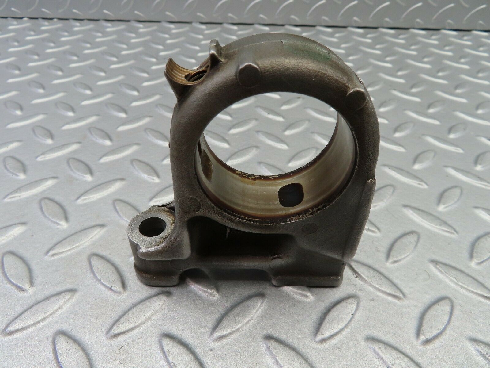 6276 Mercedes-Benz W126 380SE Camshaft Bearing Tower 1160514612