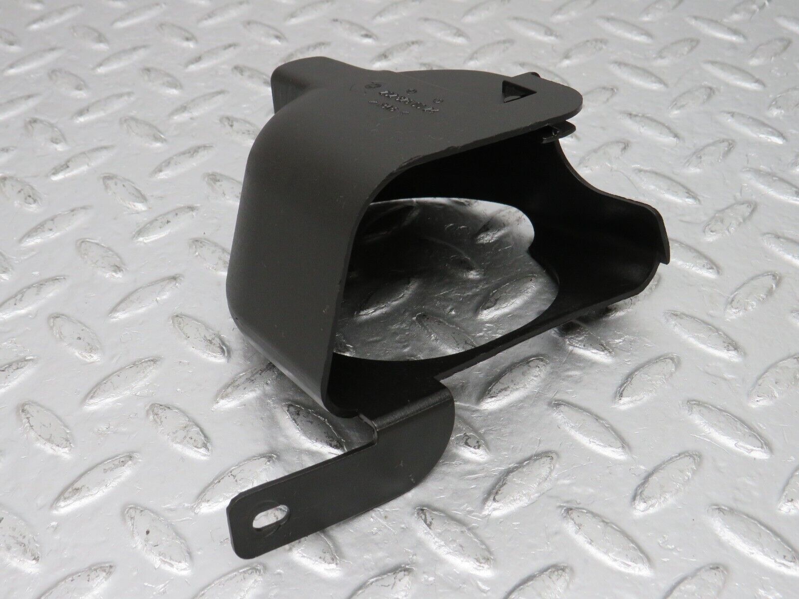 33293 Mercedes-Benz W202 C180 Horn Surround Cover 2028260024