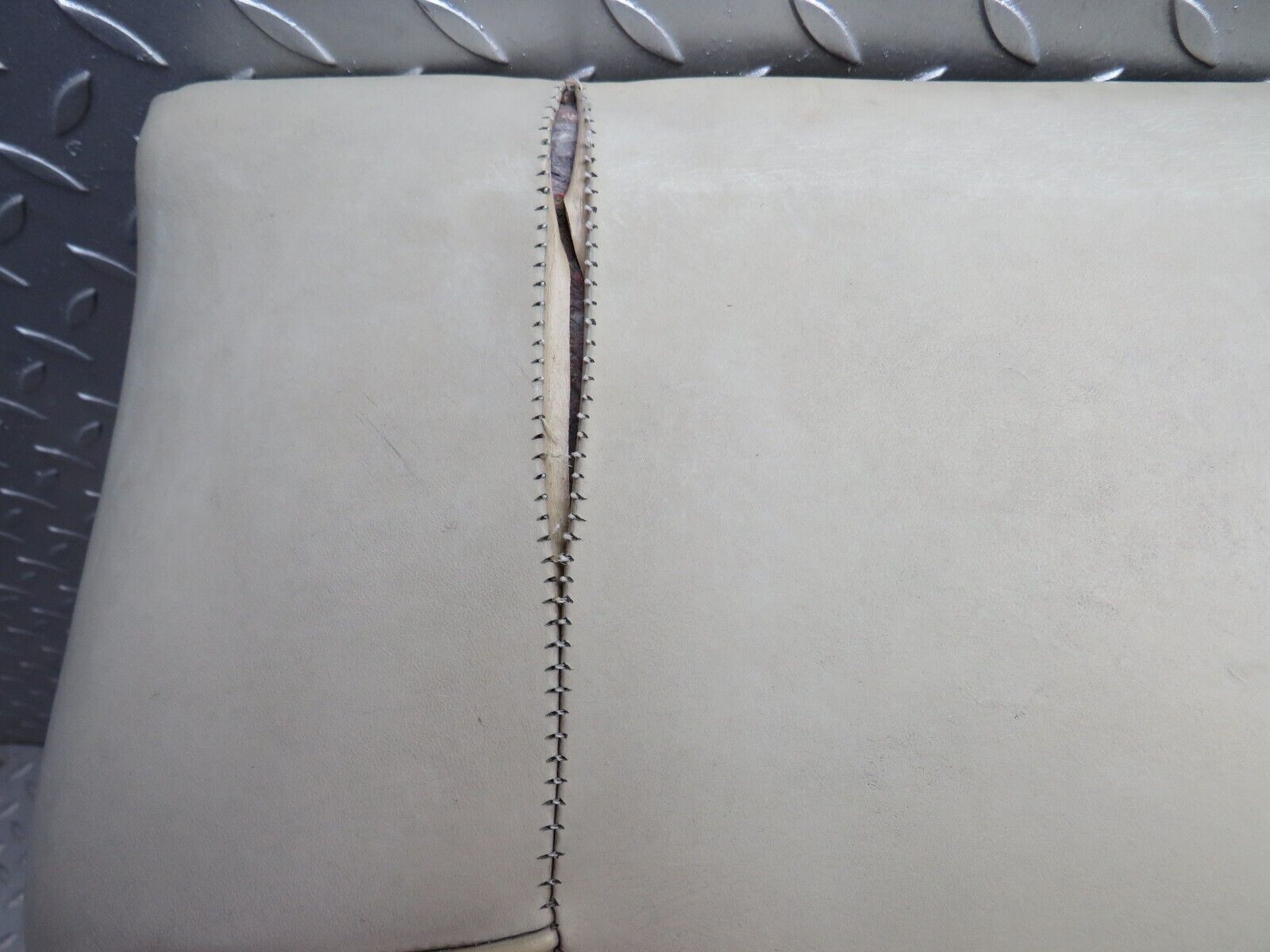 34414 Mercedes-Benz C126 380SEC Coupe Rear Seat Set Leather Beige 1249240123