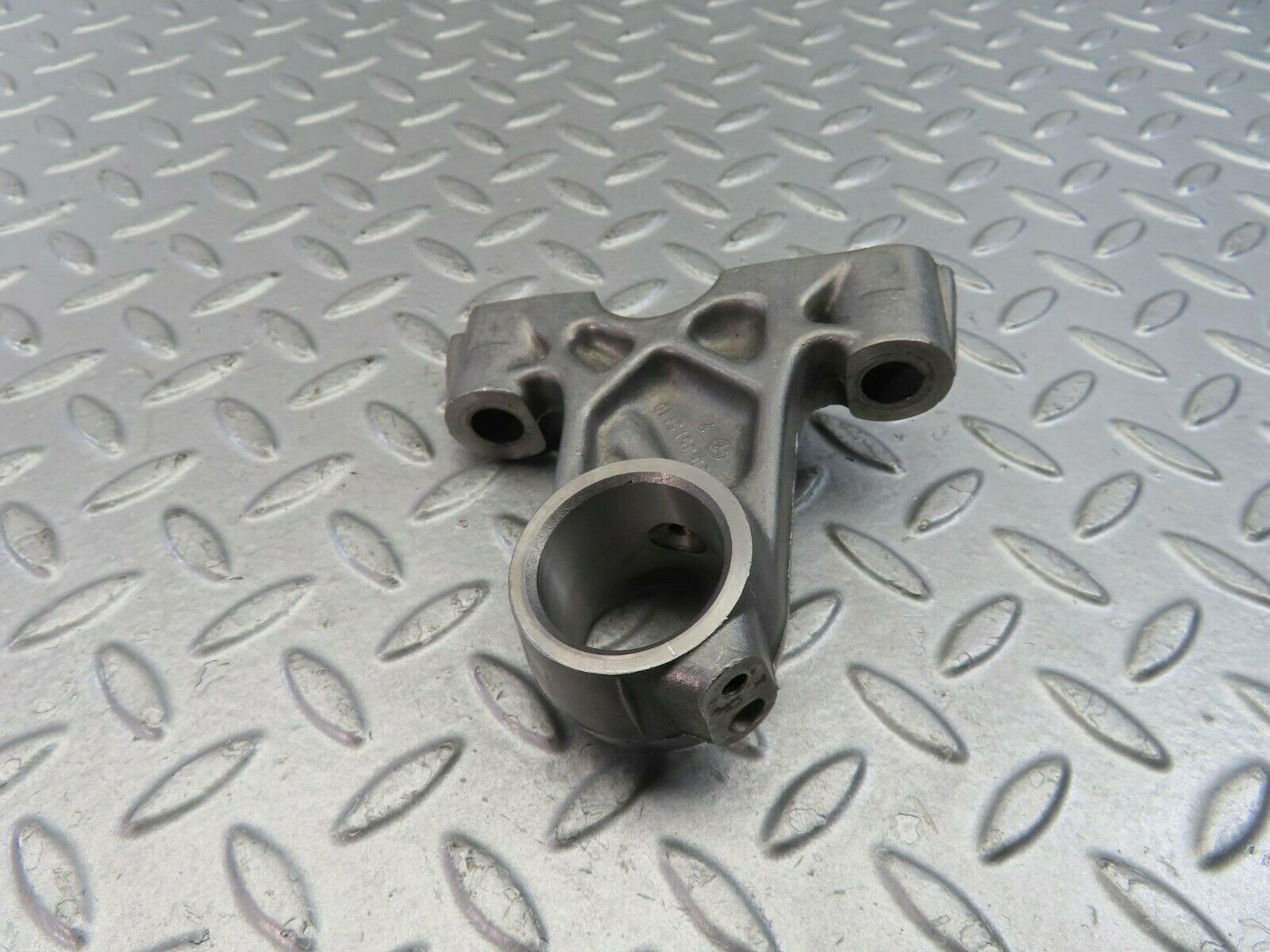 9128 Mercedes-Benz W108 Camshaft Tower Bearing 1800515110