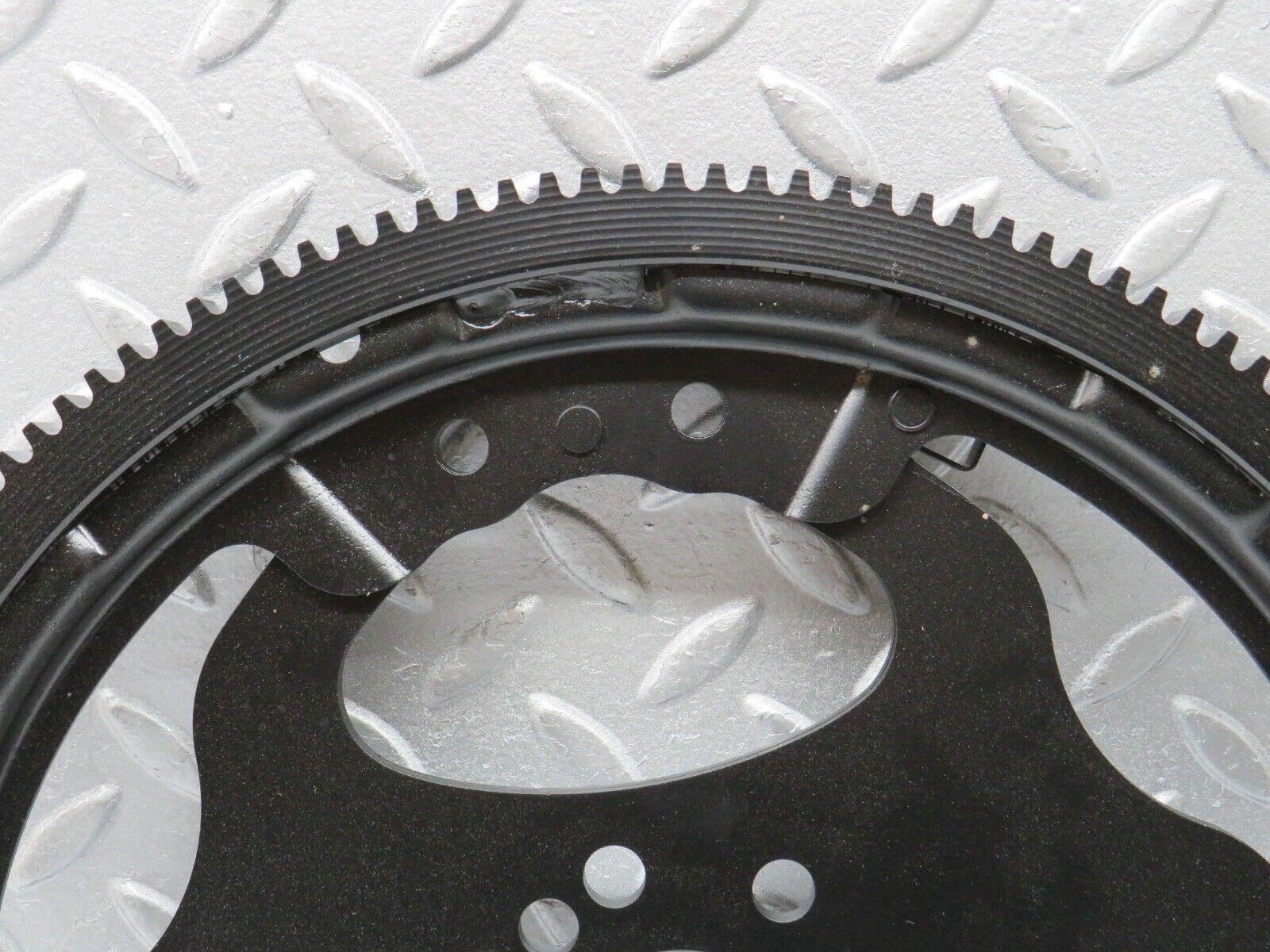 38164 Mercedes-Benz A124 320E Cabriolet Flywheel Starter Ring 1040300112