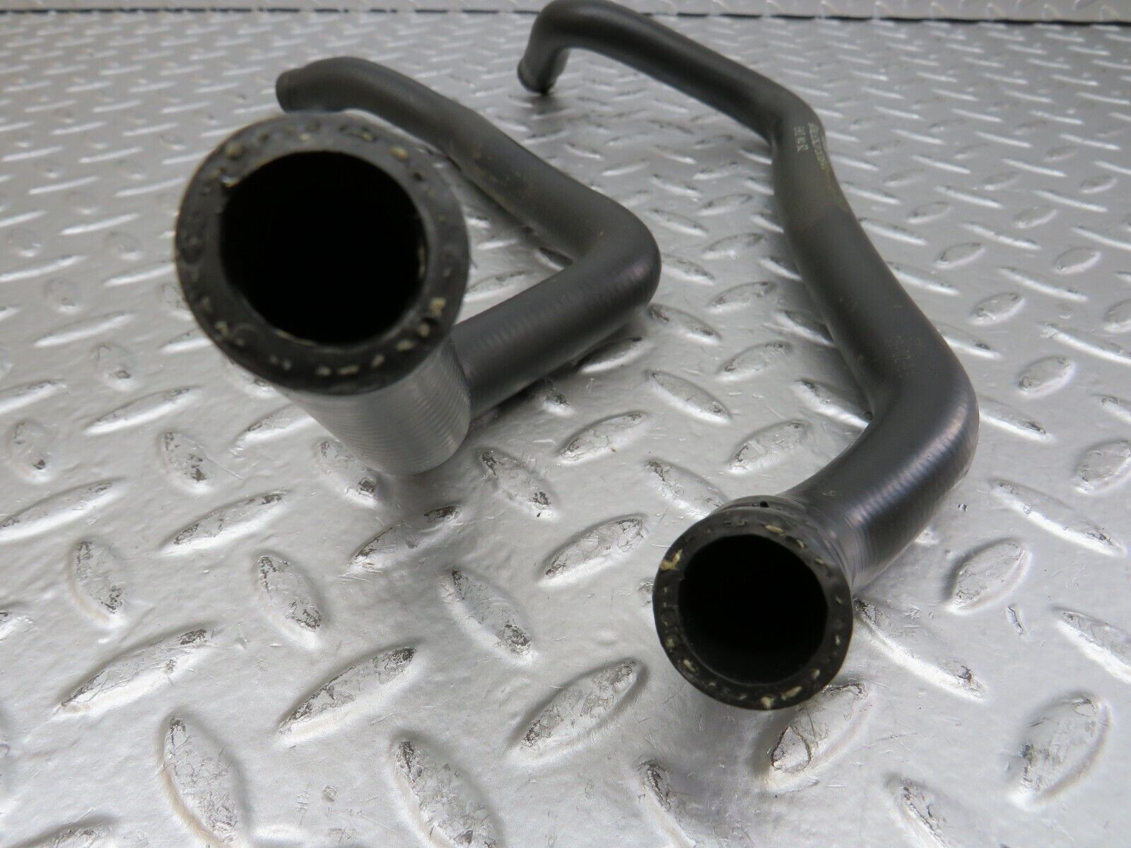 26606 Mercedes-Benz C124 220CE Heater Hose Pipe Pair 1248327193 1248327093