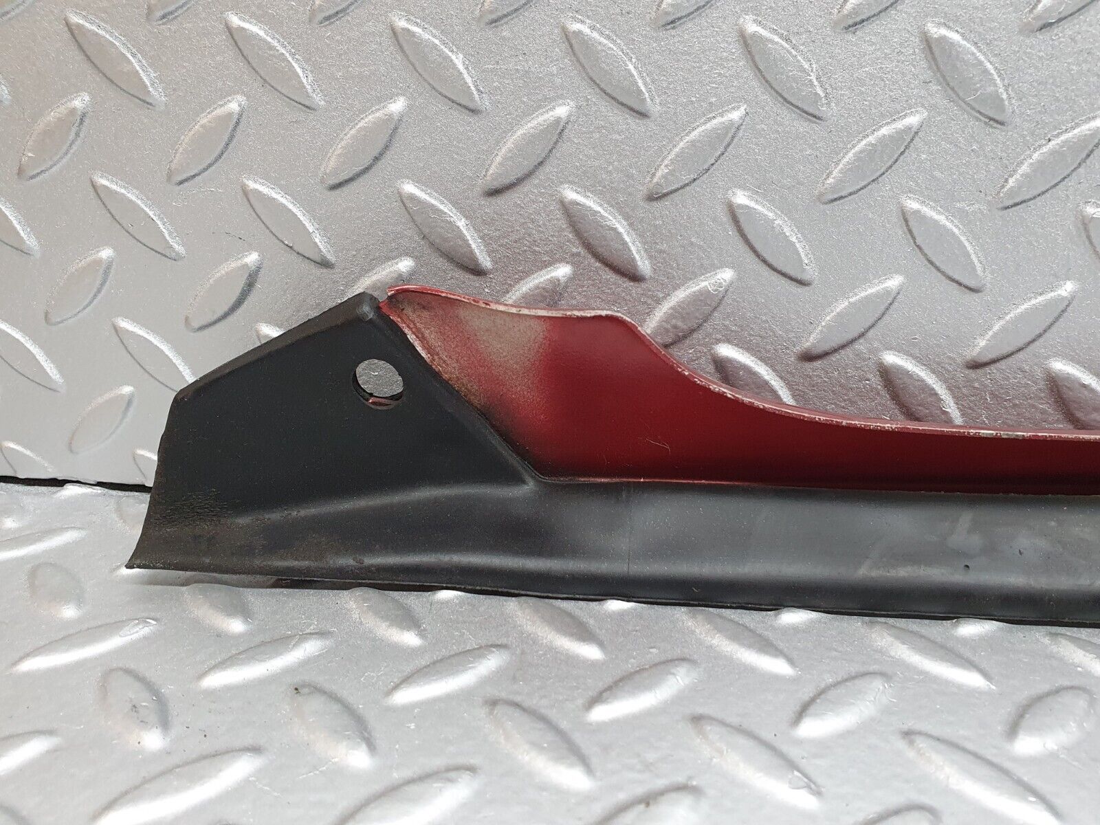 41183 Mercedes-Benz W126 300SE A Pillar Exterior Trim Right Side 1266981698