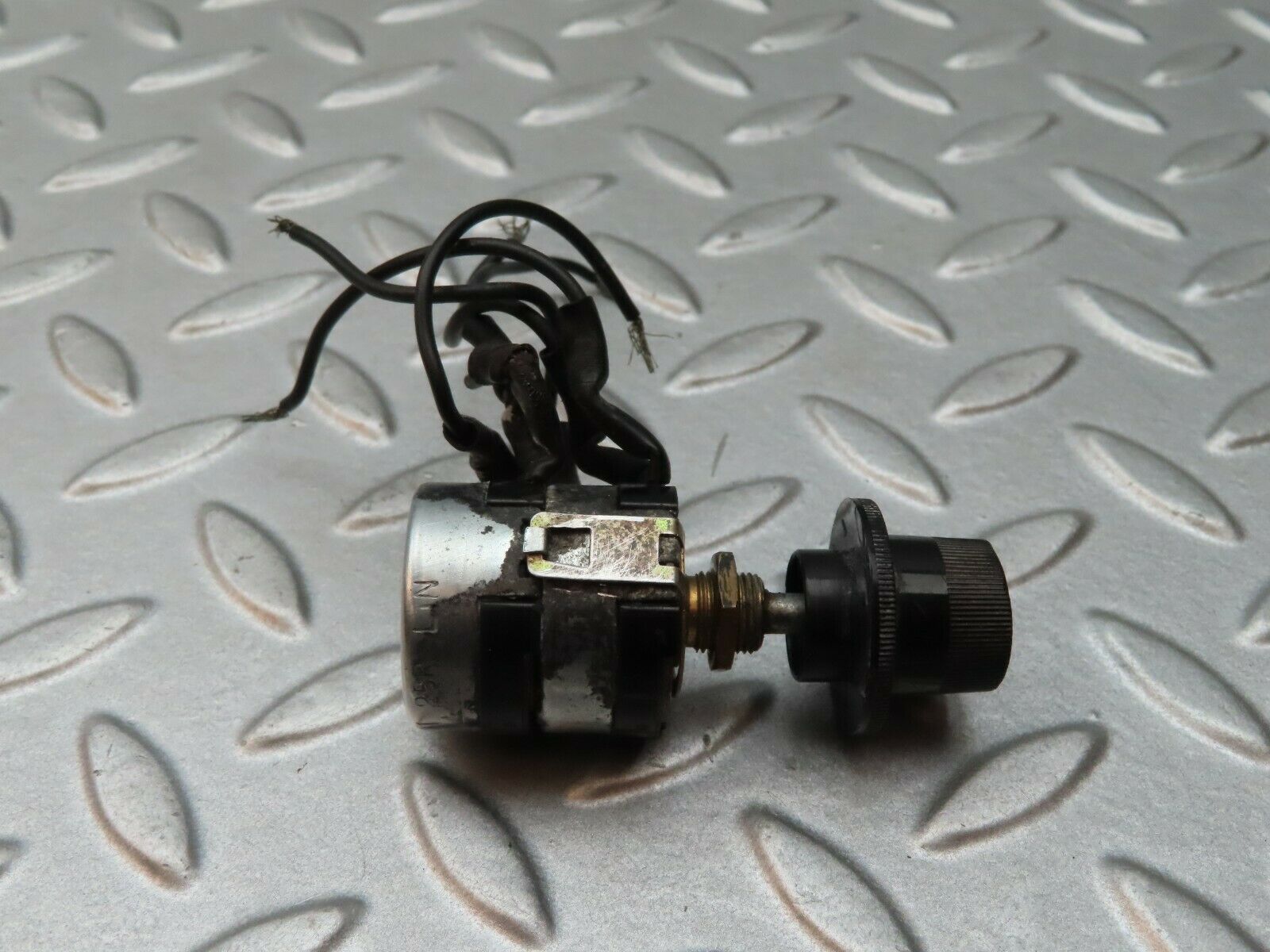 4633 Mercedes-Benz W114 280CE Coupe Switch