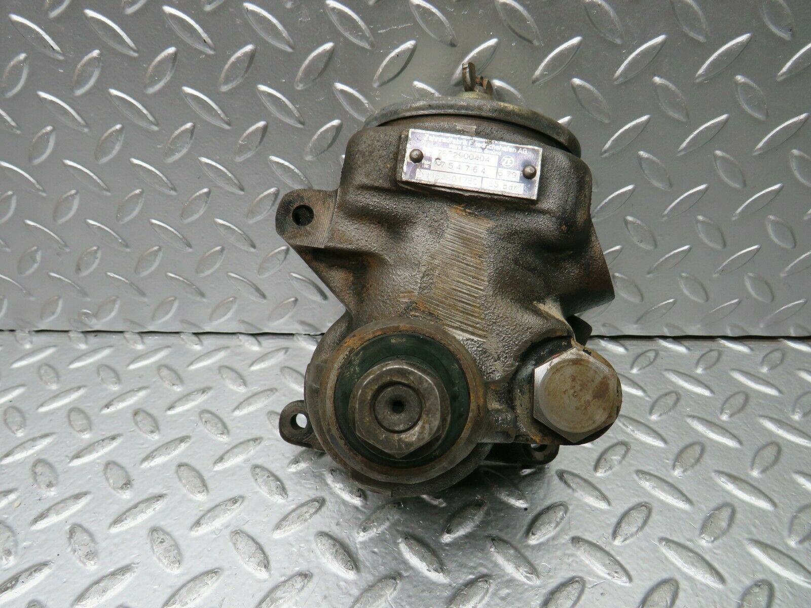 22885 Mercedes-Benz C107 450SLC Coupe Power Steering Pump 1164601780