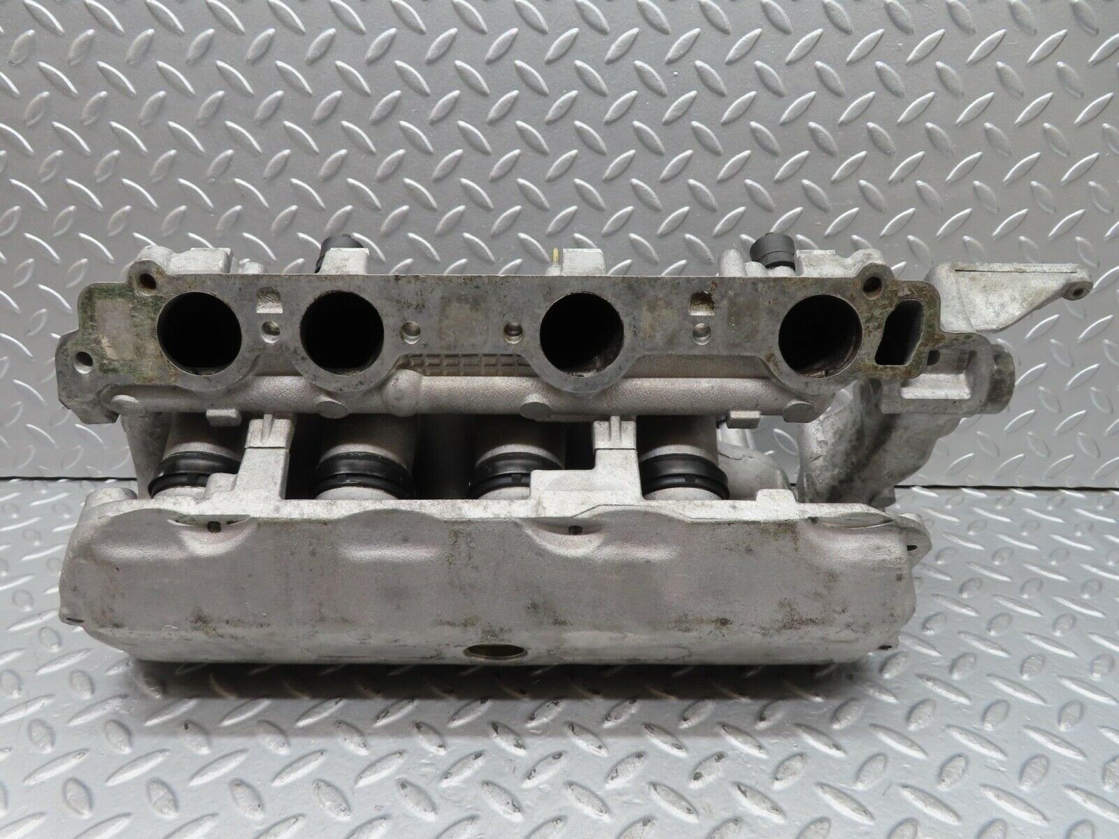 16724 Mercedes-Benz C107 380SLC Air Intake Manifold 1161414301