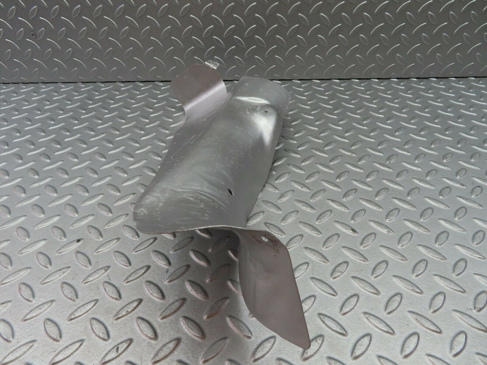 6255 Mercedes-Benz W126 380SE Exhaust Heat Shield