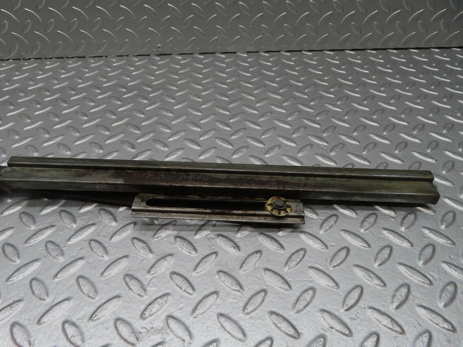 12856 Mercedes-Benz W111 220SE Front Right Manual Window Regulator