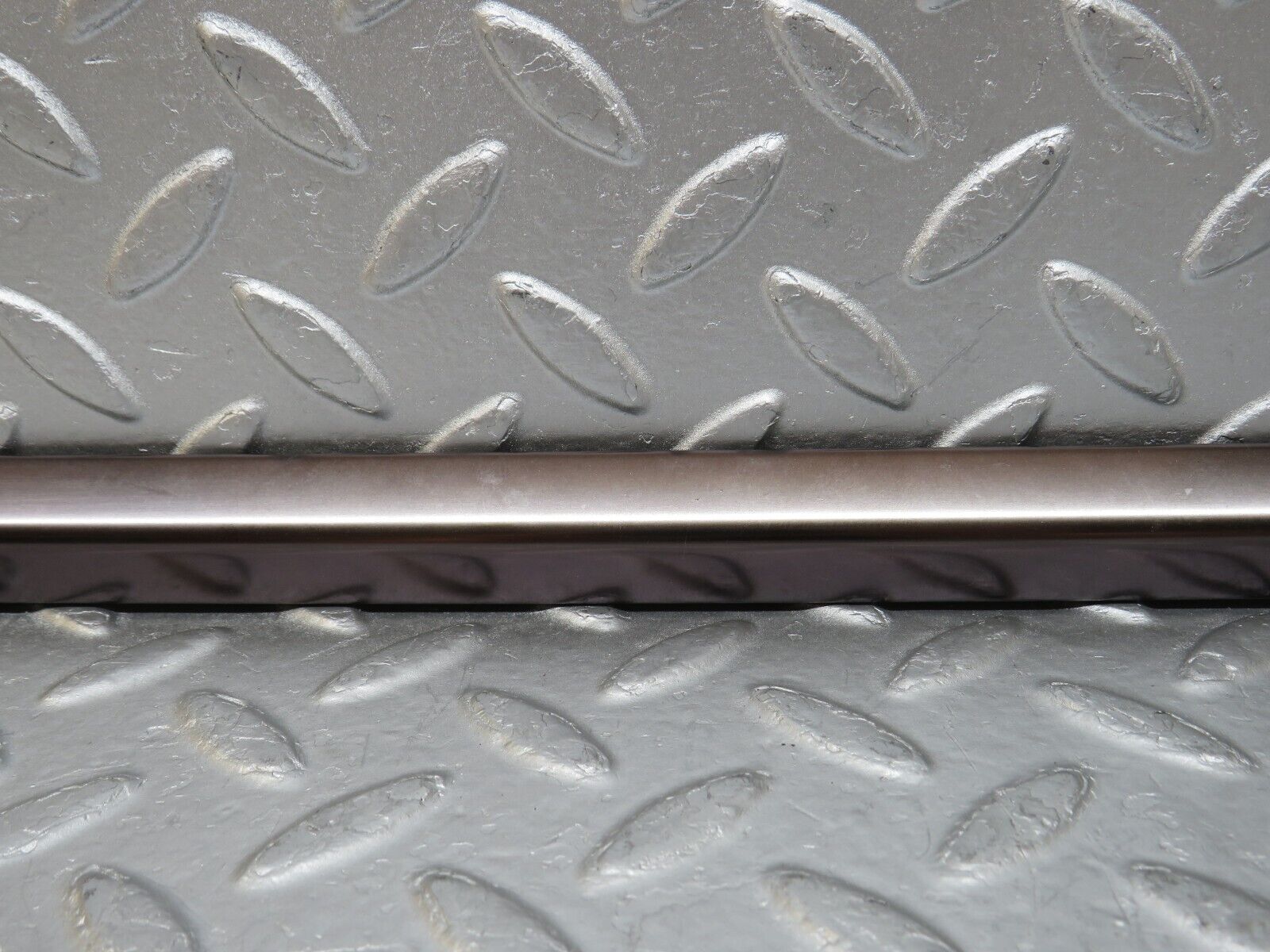 35082 Mercedes-Benz W210 320E Rear Right Door Window Exterior Trim