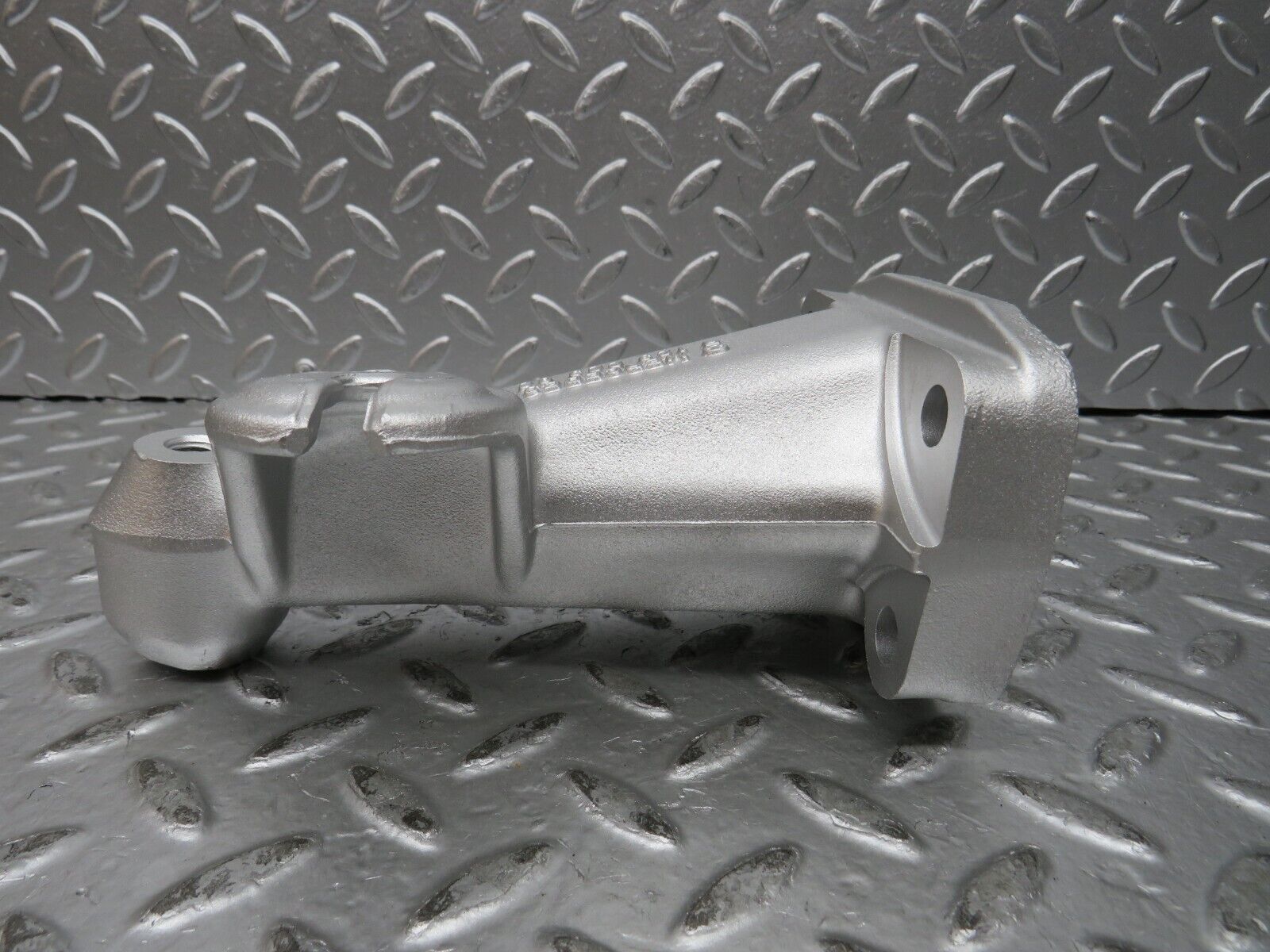 27323 Mercedes-Benz W123 280E Engine Mount Bracket Left Side 1232230204