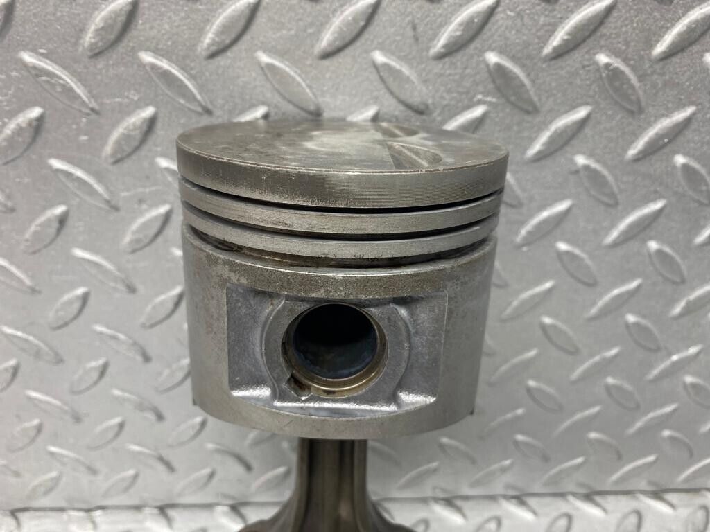 37624 Mercedes-Benz W109 300SEL Piston With Connecting Rod 91.5 mm