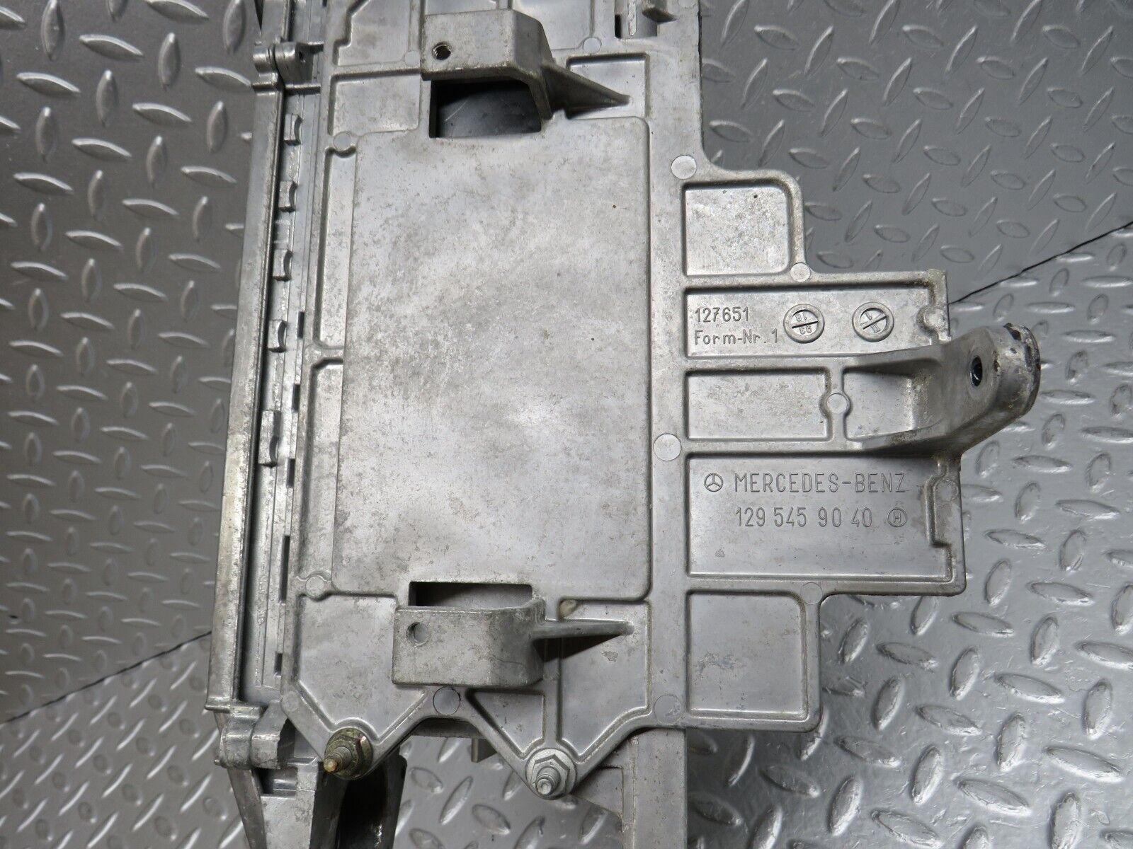 38441 Mercedes-Benz R129 280SL ECU Control Unit Housing 1295459040 1295400482