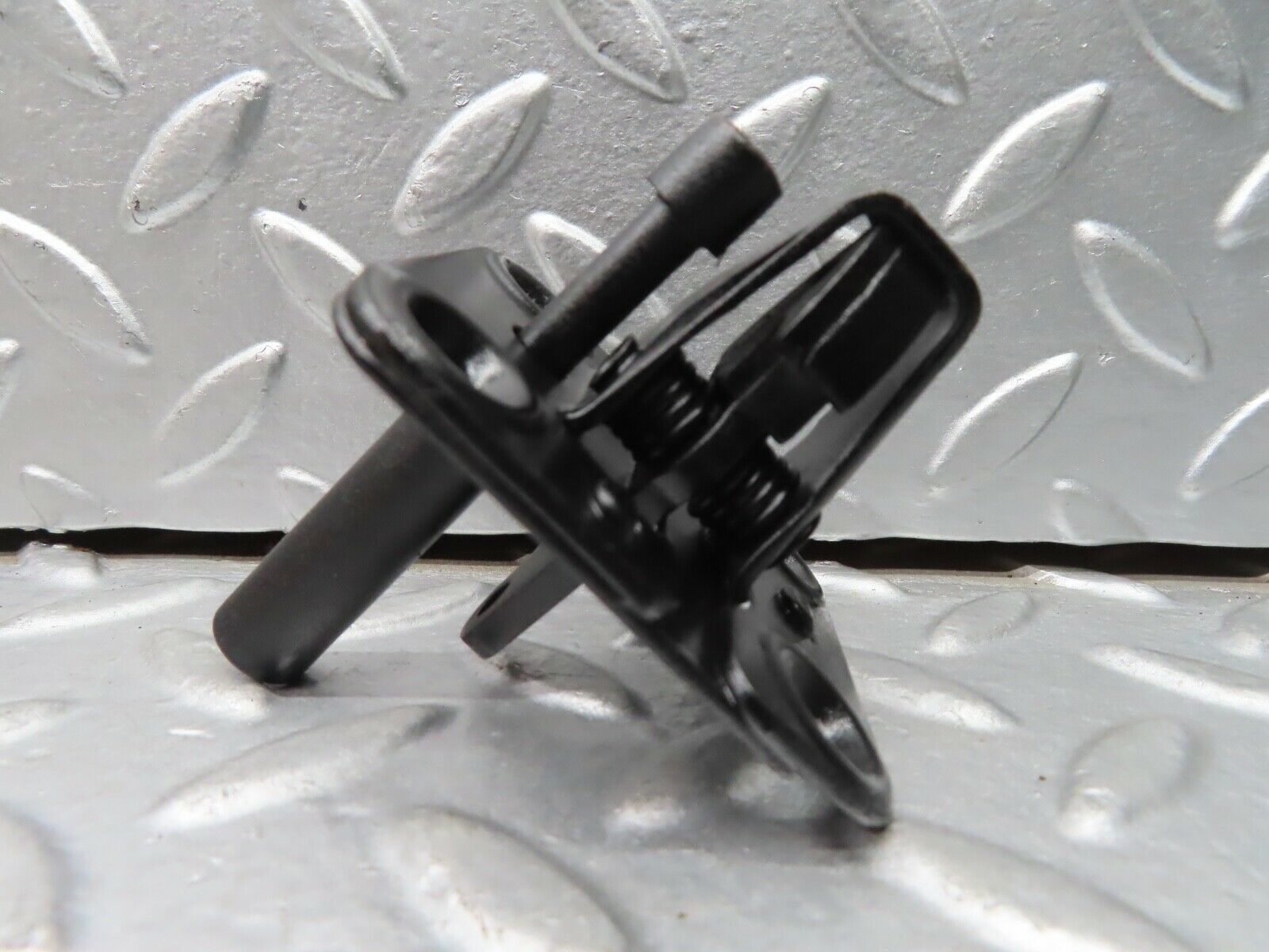 21633 Mercedes-Benz W123 230E Bonnet Lock Latch