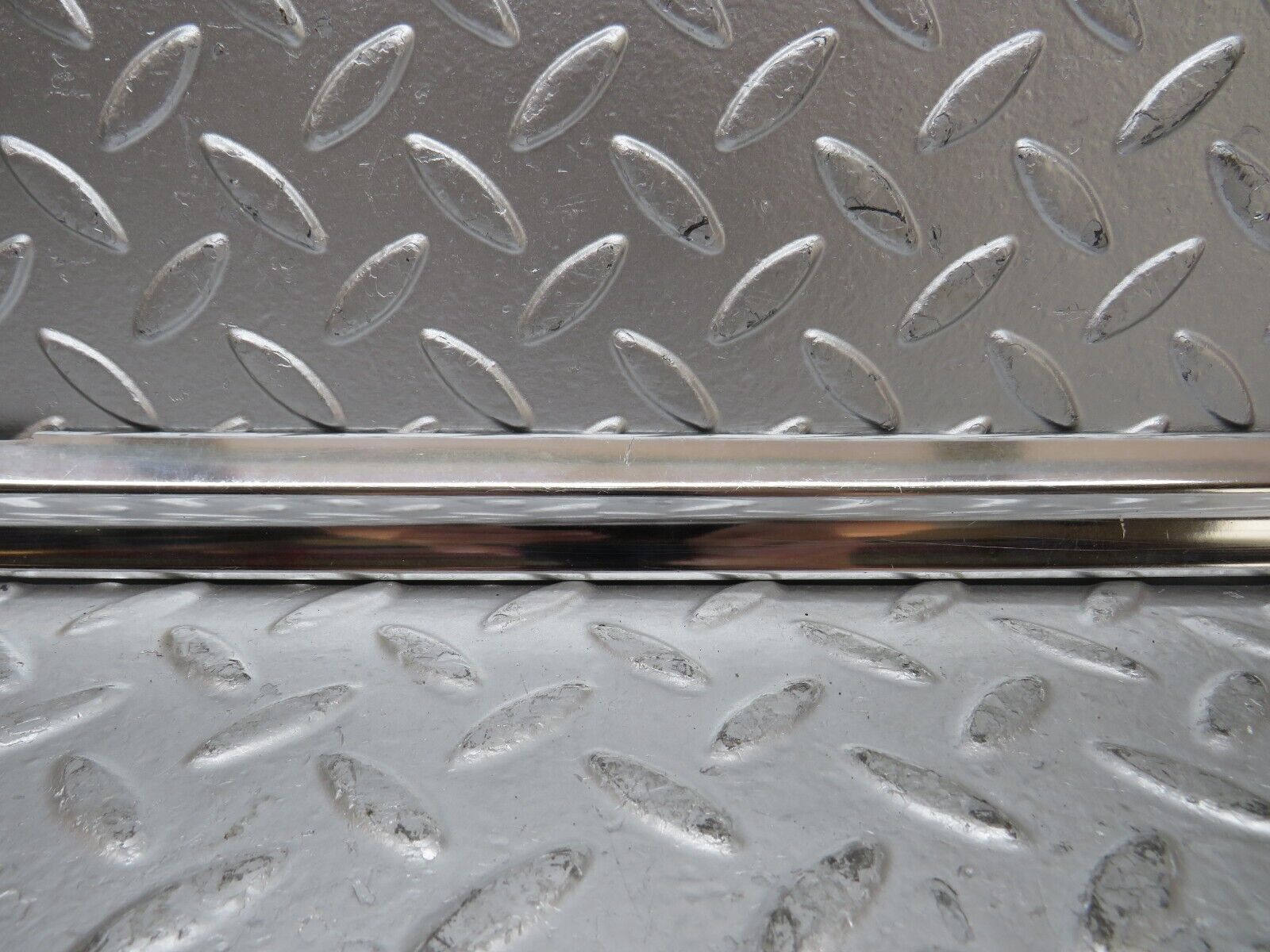 26405 Mercedes-Benz W116 450SE Rear Right Door Chrome Trim