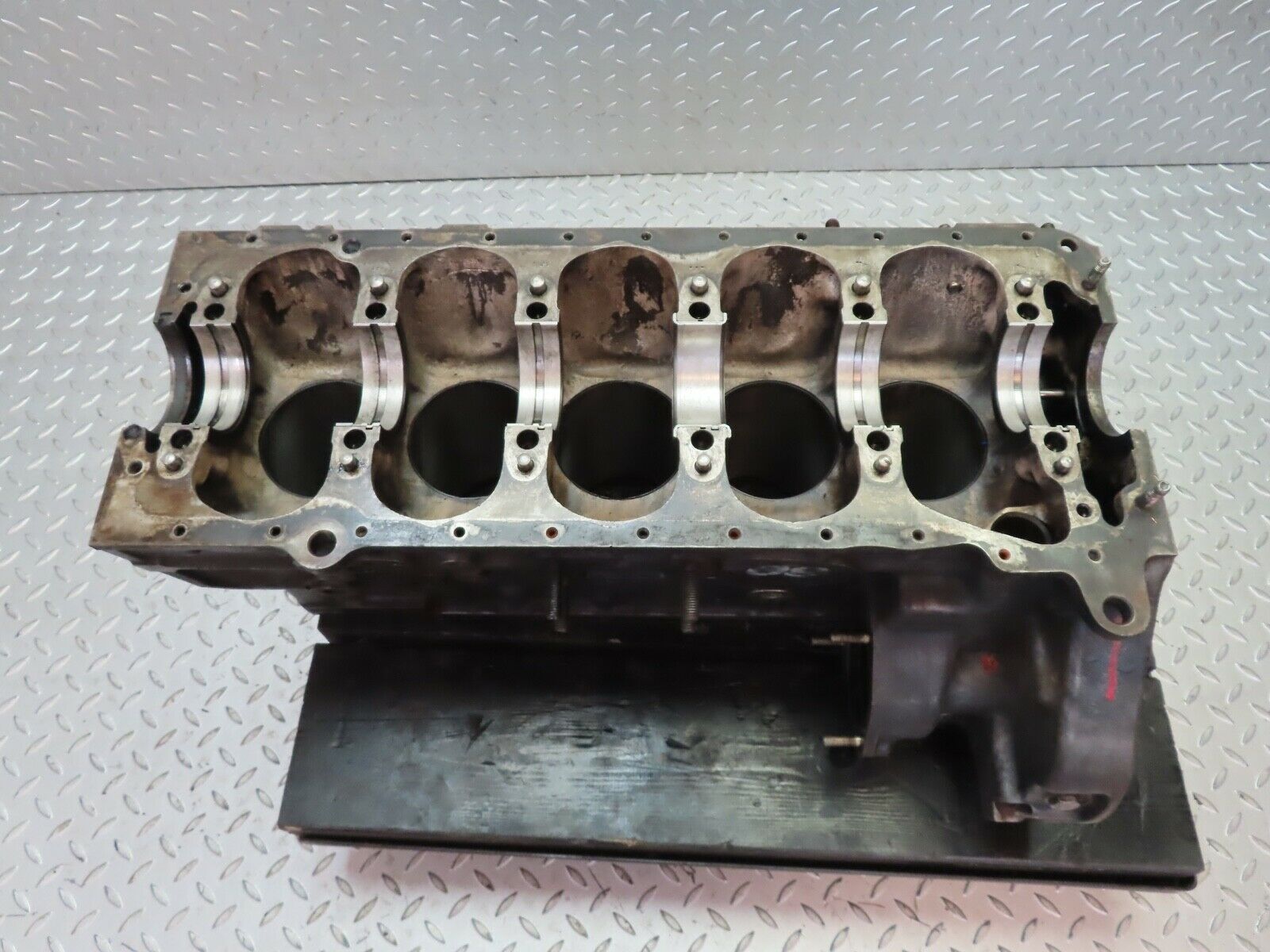 19282 Mercedes-Benz W123 300D Engine Block OM617.912 6170110201
