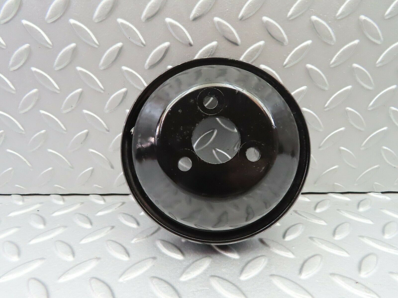 6802 Mercedes-Benz S124 E220 Wagon Power Steering Pump Pulley 1112300015