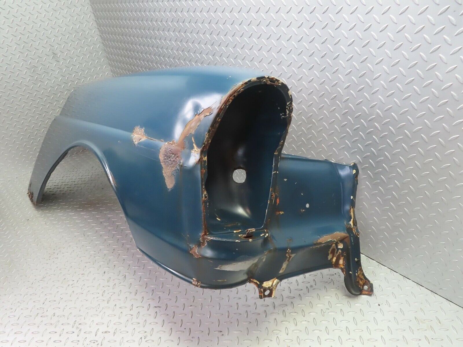 12845 Mercedes-Benz W111 220SE Front Right Wing Fender