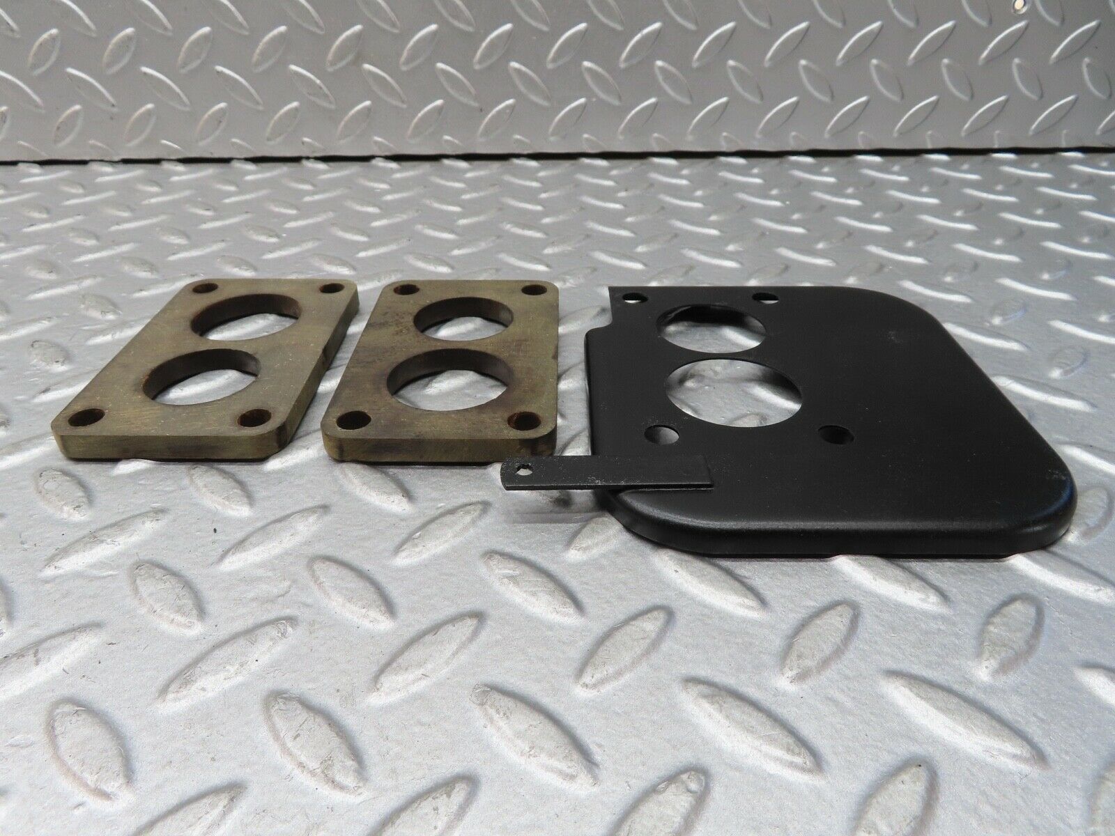 18746 Mercedes-Benz W120 W121 Ponton Carburettor Bakelite Base And Drip Plate