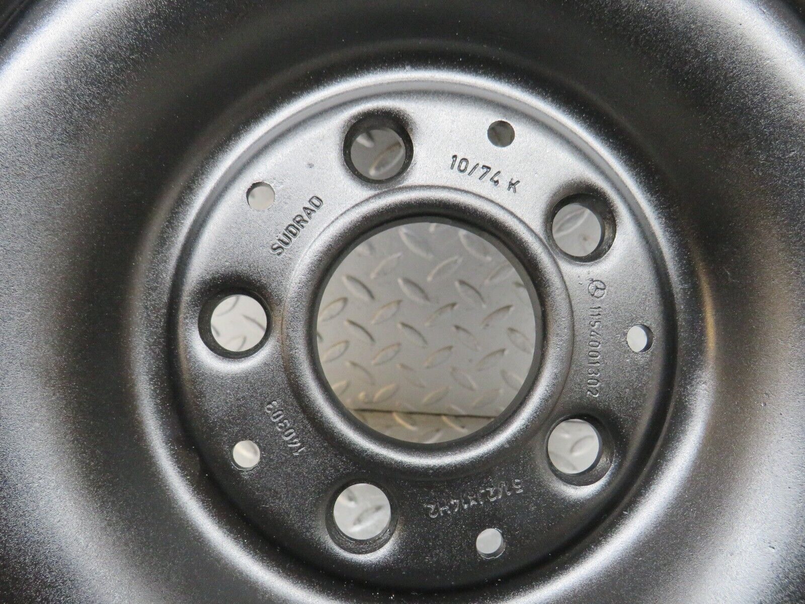 37730 Mercedes-Benz W109 300SEL Steel Wheel 5.5x2Jx14H2 1154001302