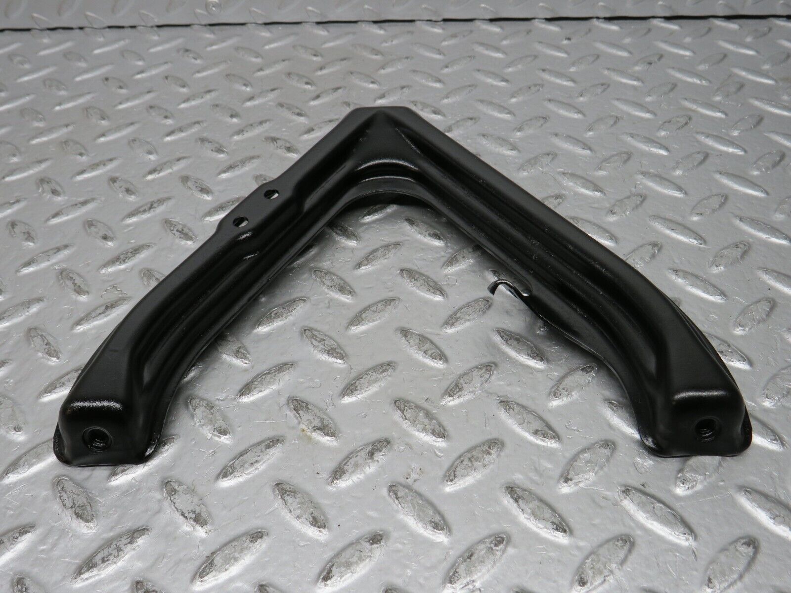 31990 Mercedes-Benz W123 230E Air Intake Manifold Bracket