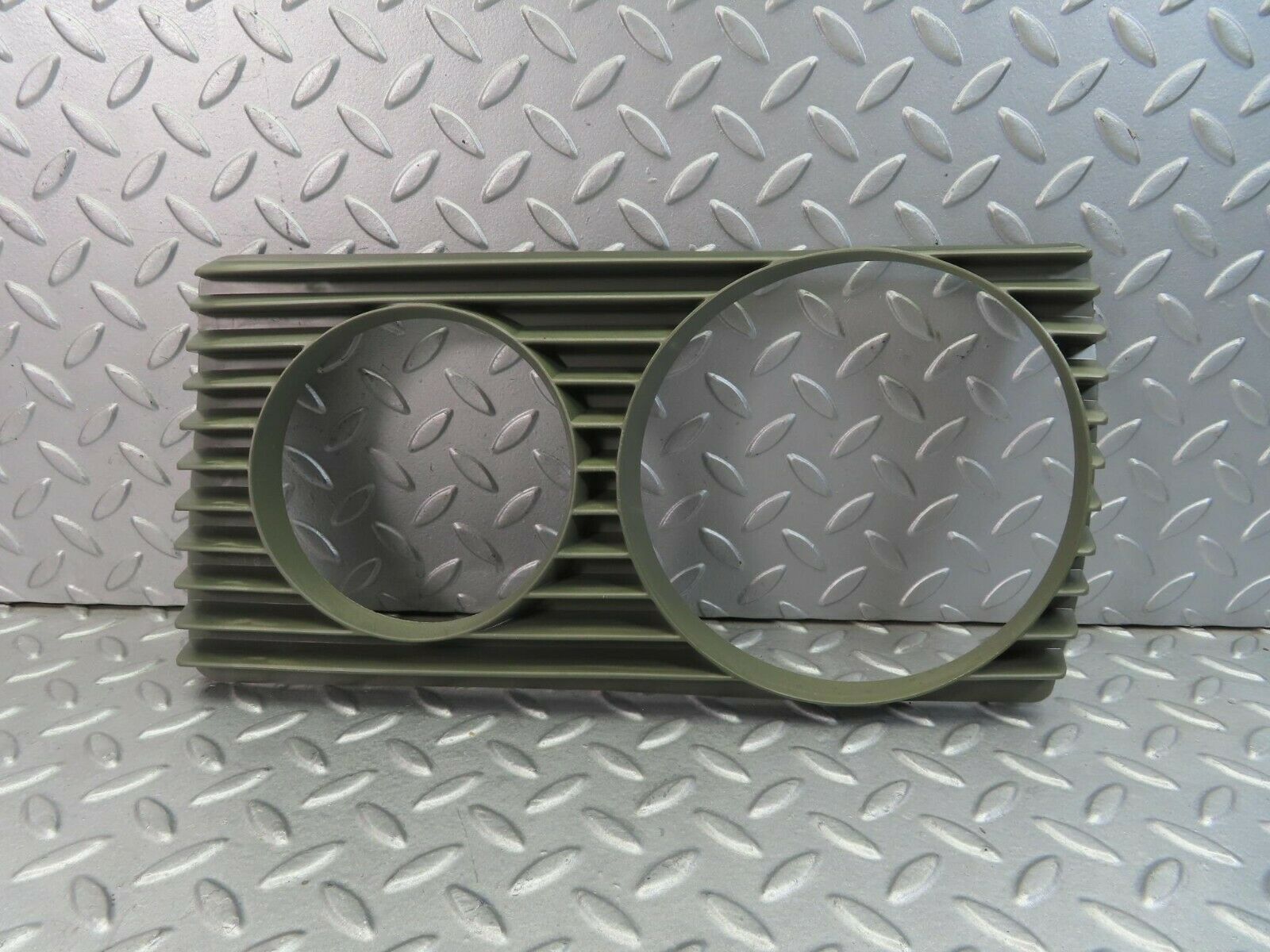 8472 Mercedes-Benz W123 Headlight Lens Hella Left