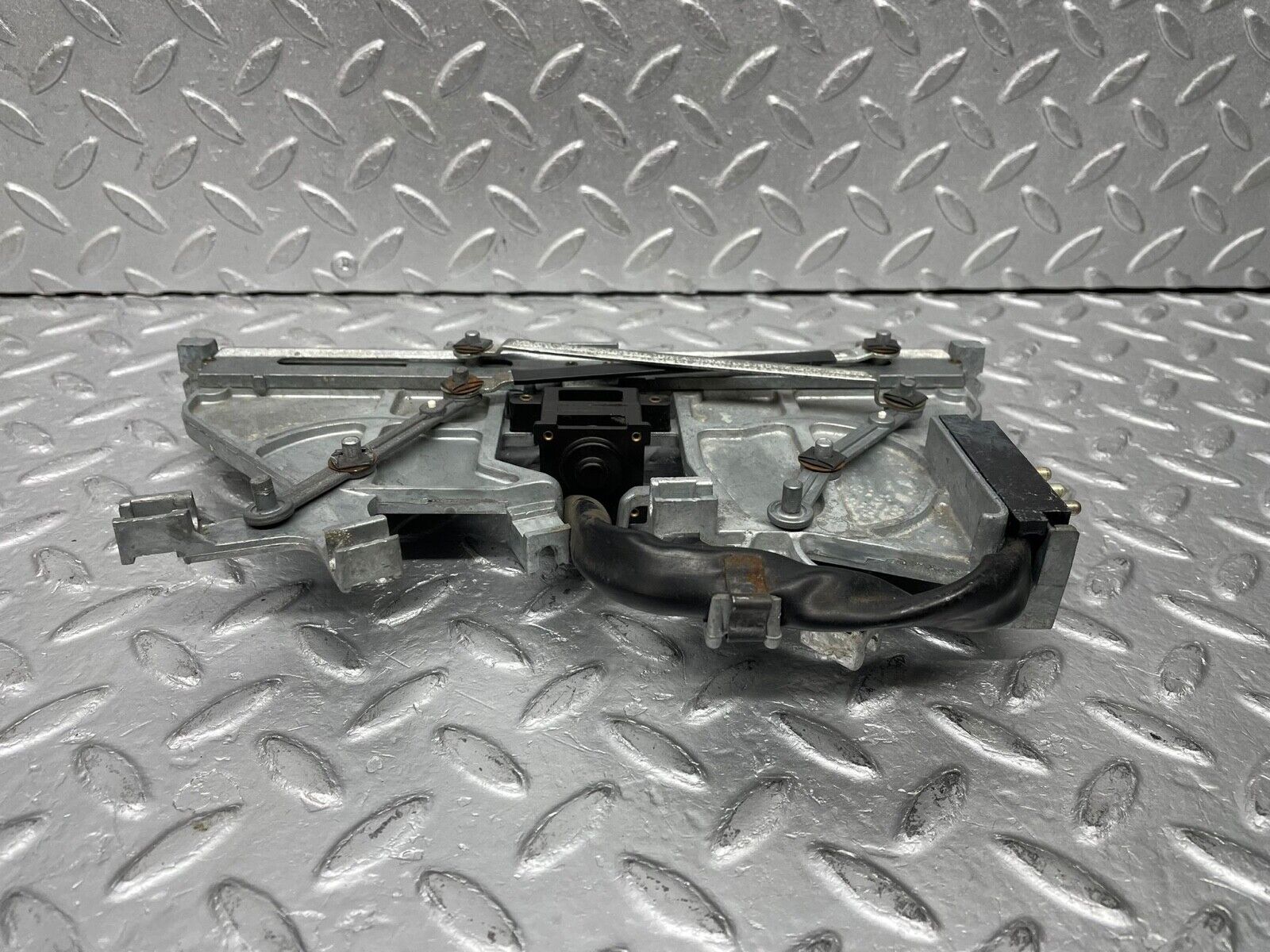 7875 Mercedes-Benz W115 220D Heater Control Switch 1158300485