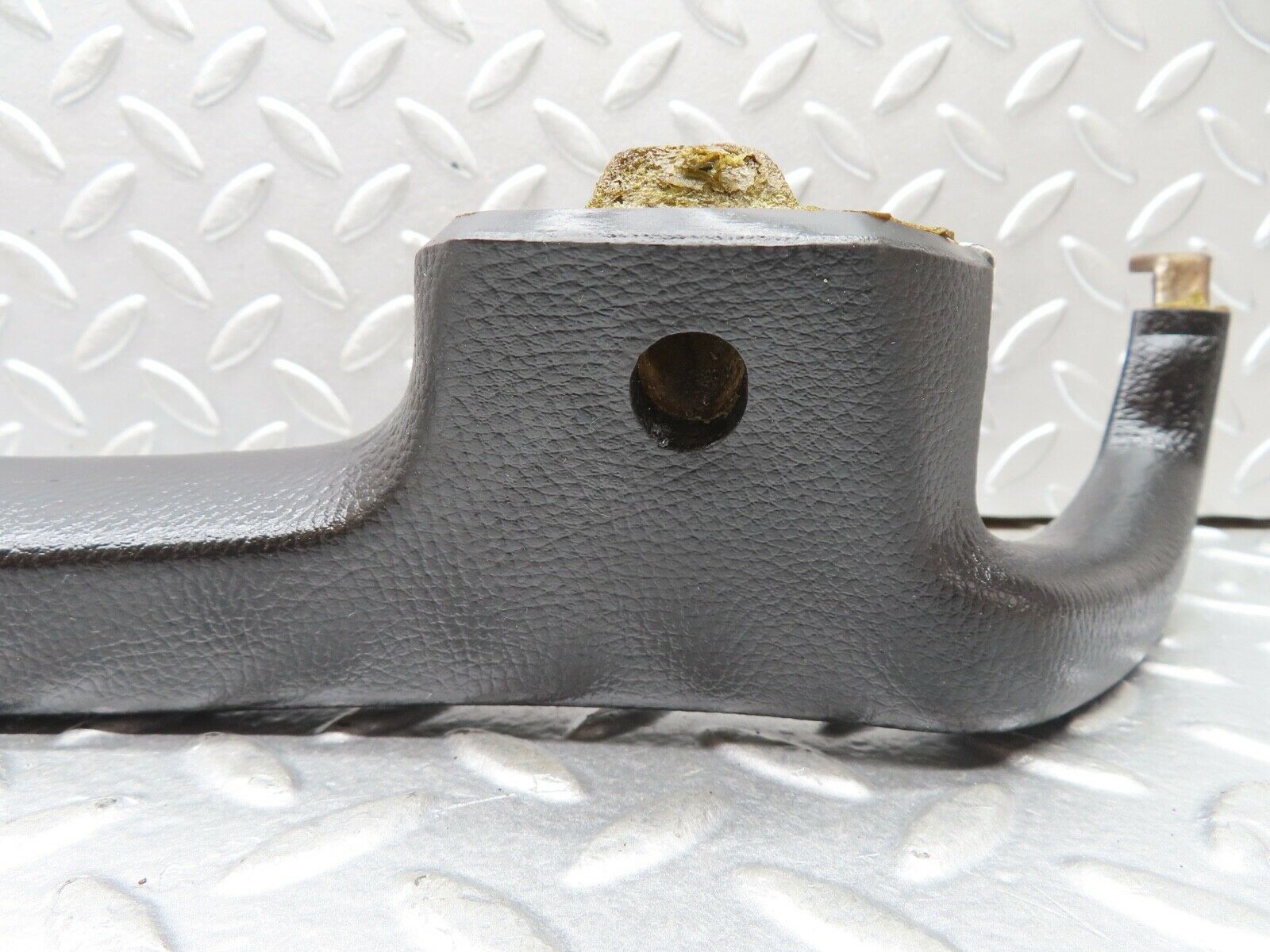 19053 Mercedes-Benz W123 300D Front Right Interior Door Handle LHD 1239701001