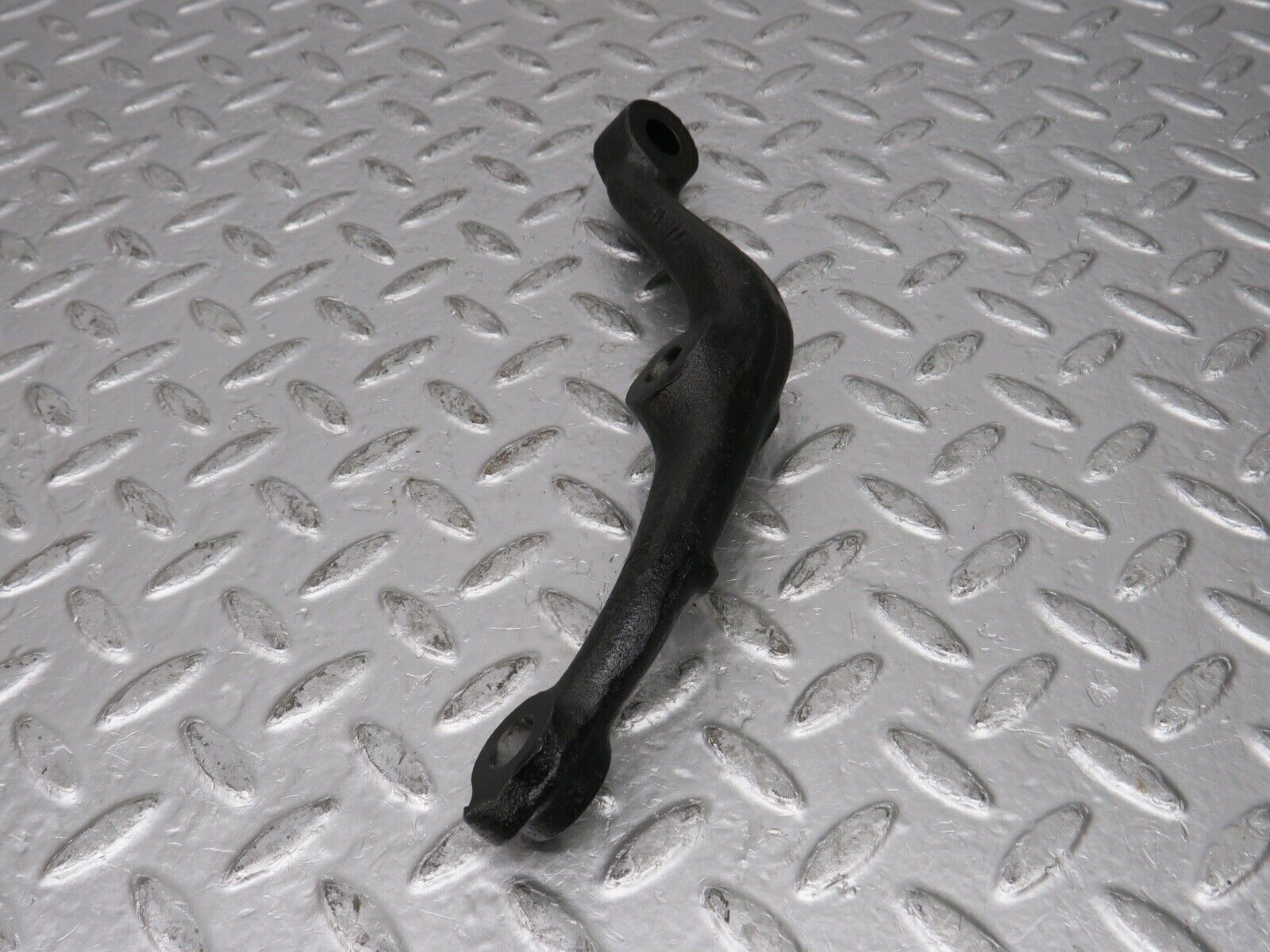 0382 Mercedes-Benz W116 Front Axle Steering Arm Right 1163321720