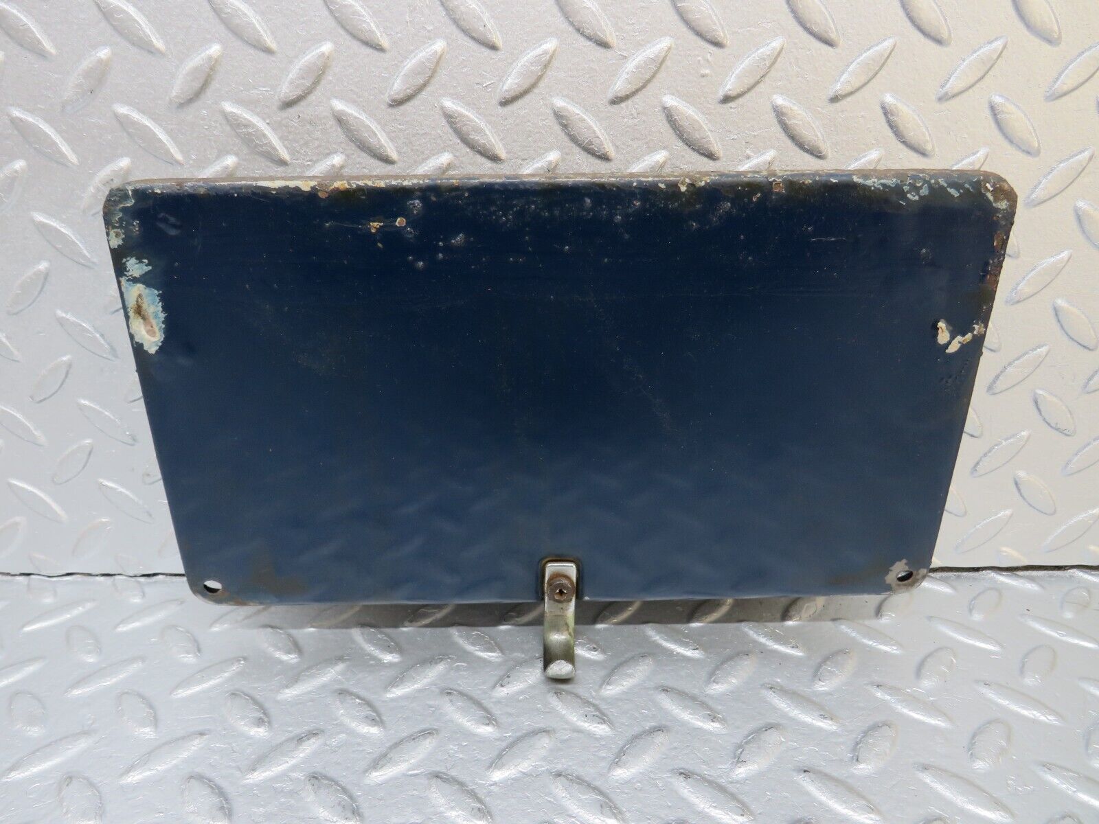 40350 Mercedes-Benz W110 230 Fuel Tank Flap Cap 0005848139