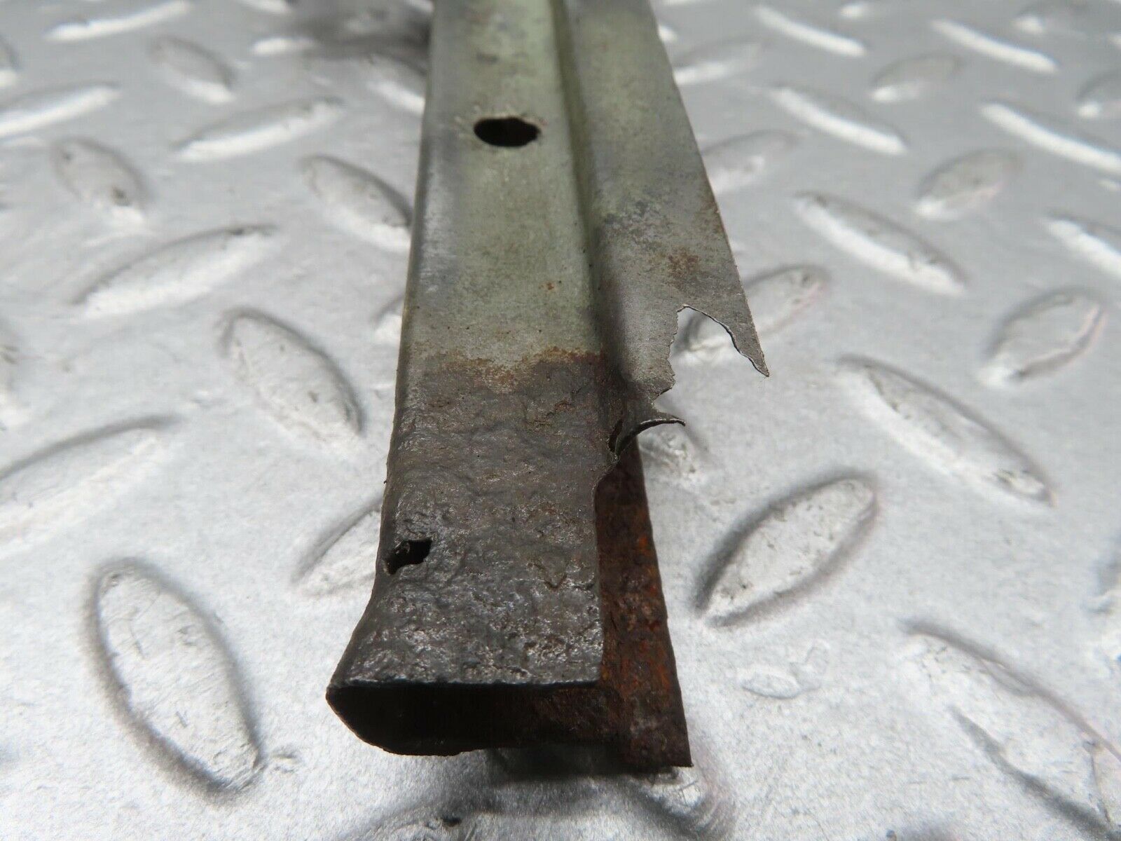 13034 Mercedes-Benz W111 220S Front Right Manual Window Regulator