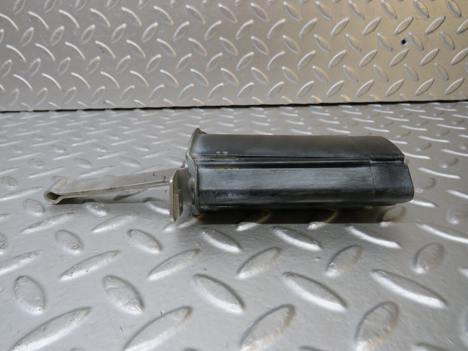 30262 Mercedes-Benz W124 230E Door Safety Check Strap