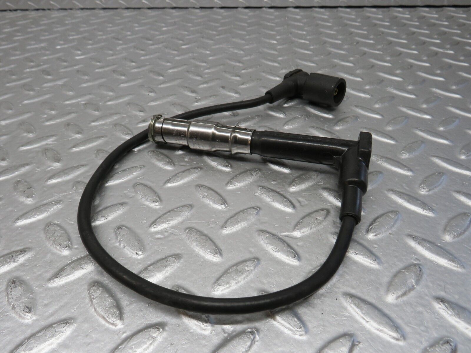 38099 Mercedes-Benz A124 320E Ignition Coil Lead 0300362105 0356250035 0001593442