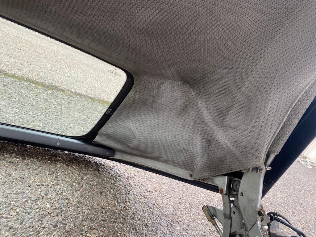 38226 Mercedes-Benz A124 320E Cabriolet Soft Top