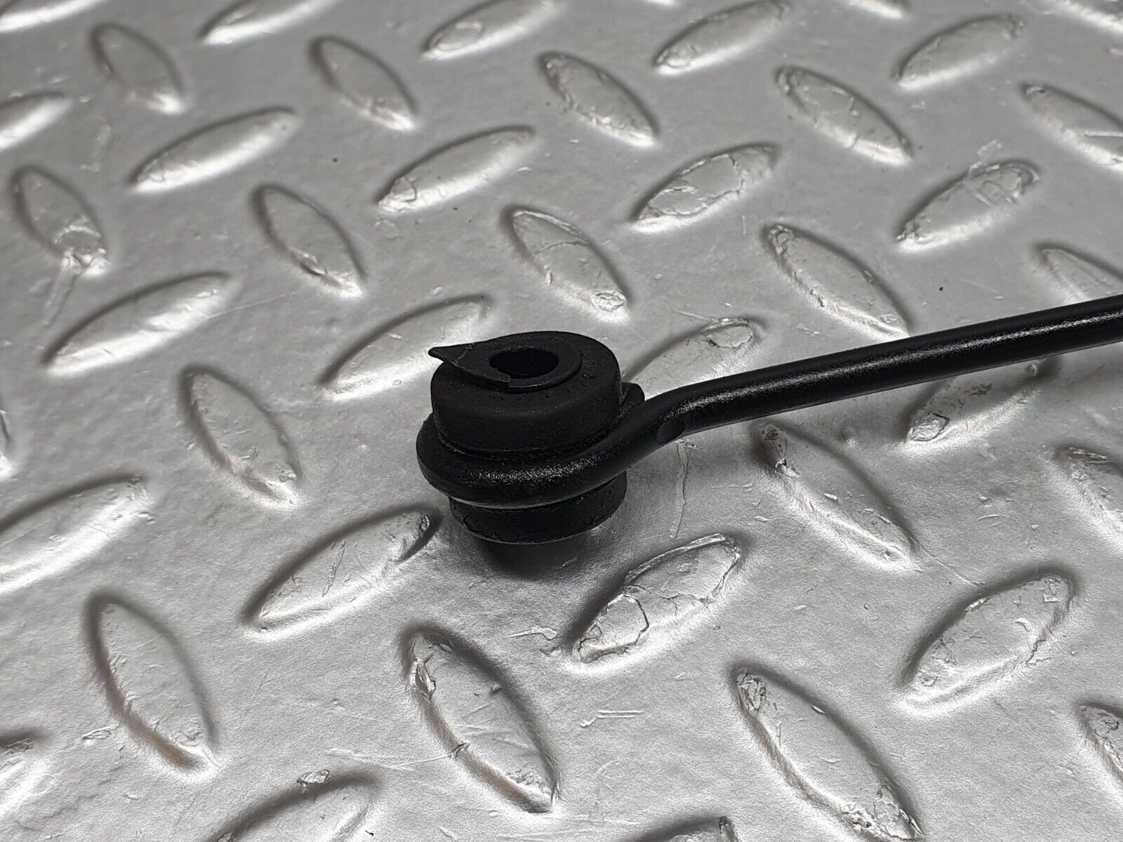 41233 Mercedes-Benz W126 300SE Throttle Linkage