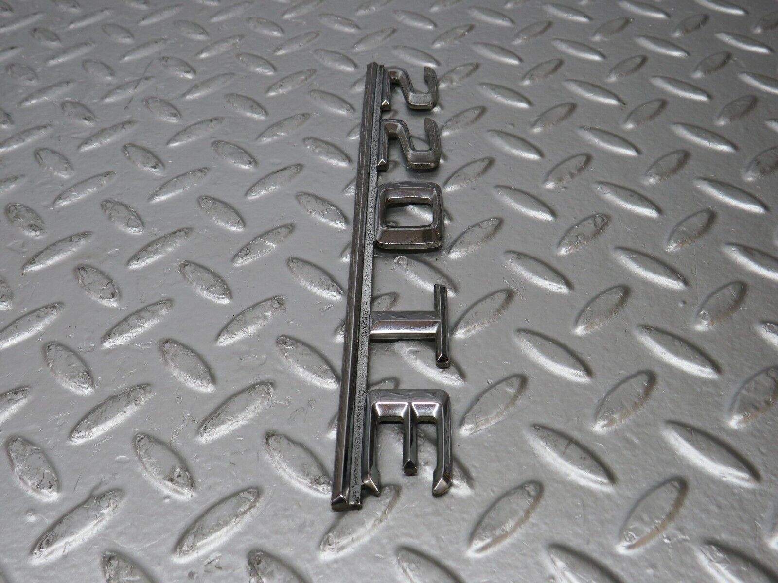 31269 Mercedes-Benz S124 220TE Wagon Trunk Badge Emblem 1248174415