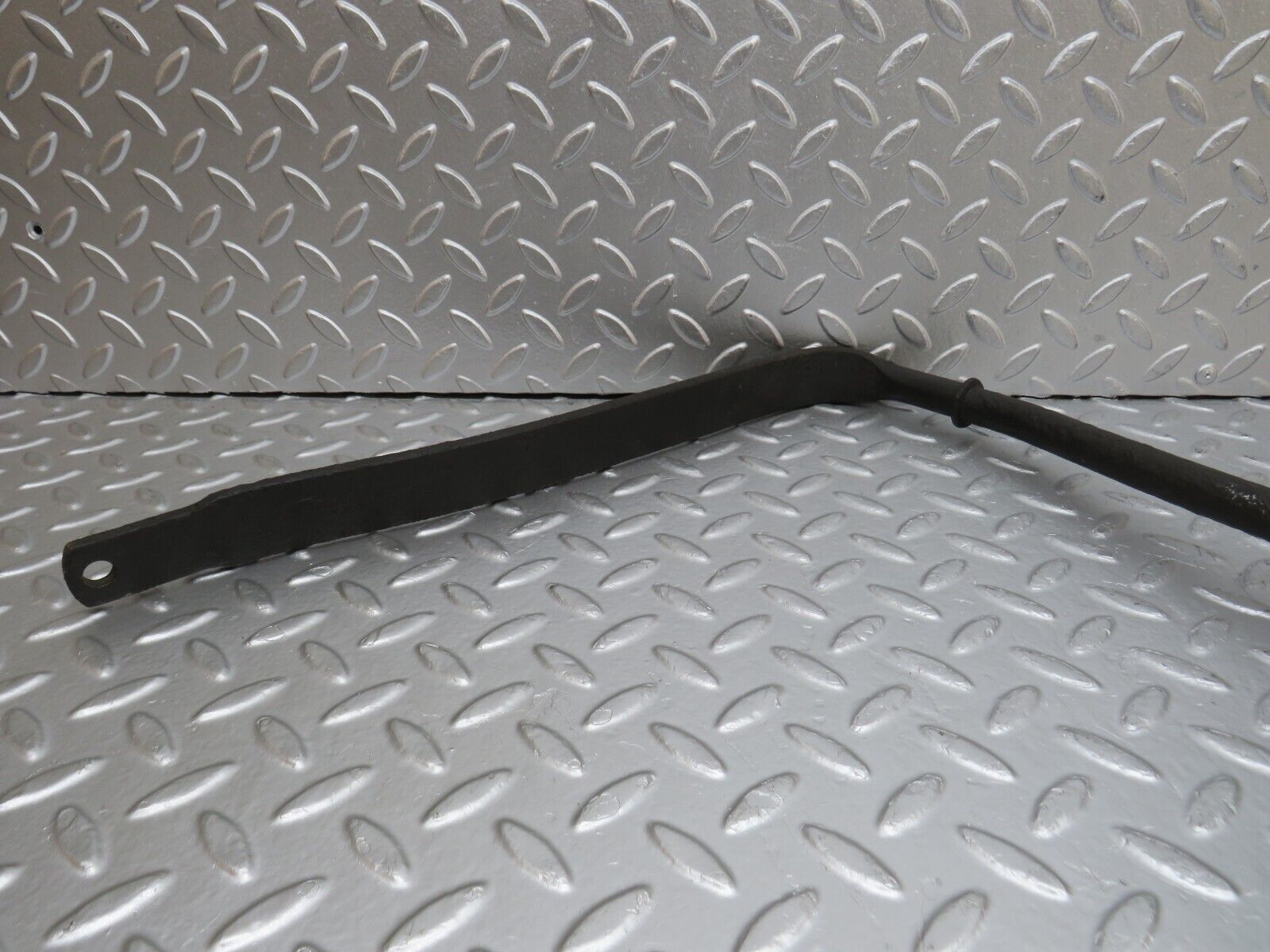 0408 Mercedes-Benz W116 350SE Anti Roll Bar Rear Axle 1163261565