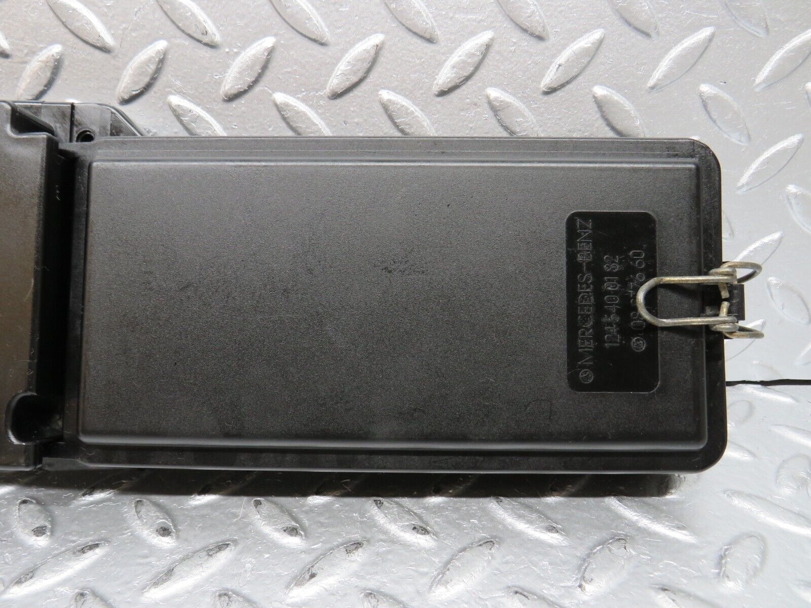 32363 Mercedes-Benz S124 300TE Wagon Fuse Box Lid Cover 1245400282 1245400182