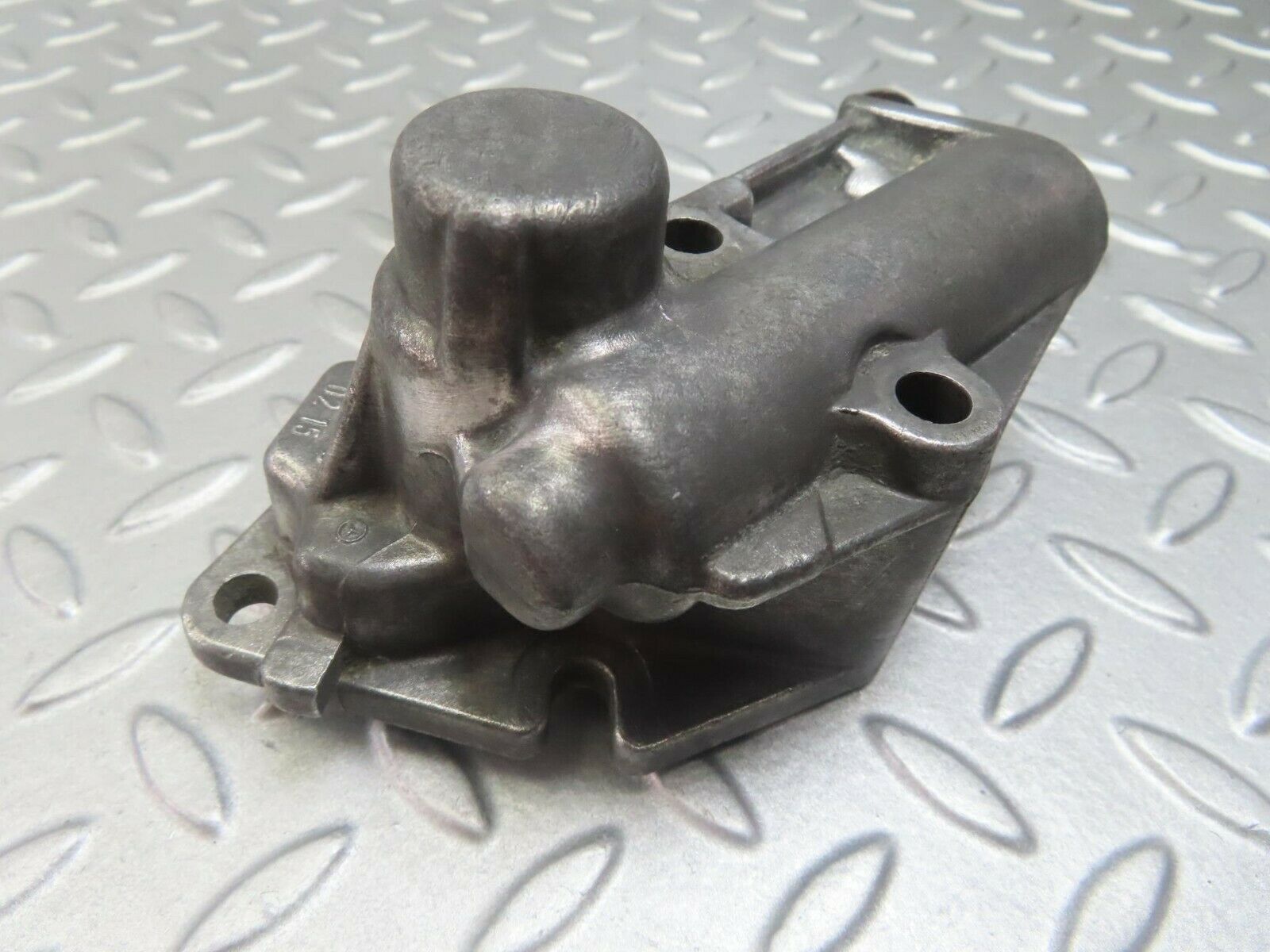 8298 Mercedes-Benz W114 Ignition Distributor Housing With Shaft 1101580215