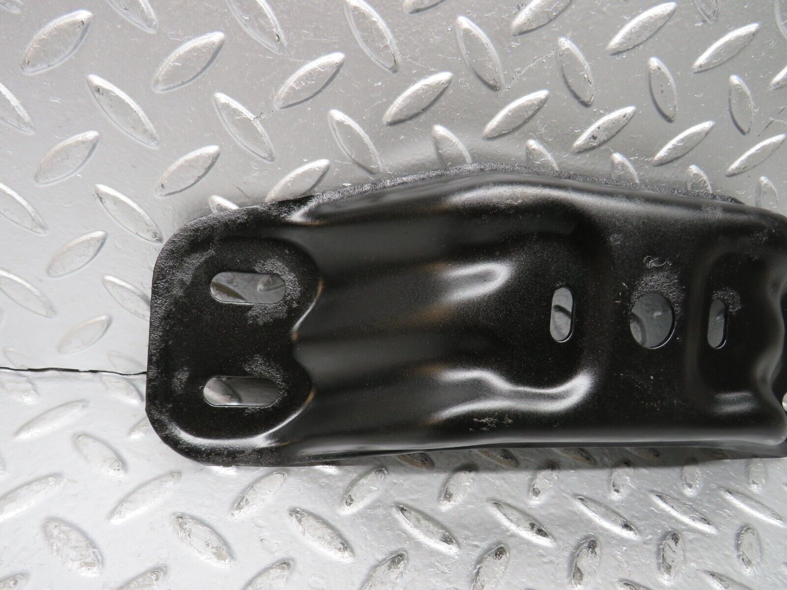 29951 Mercedes-Benz C124 320CE Coupe Gearbox Mount Bracket Holder