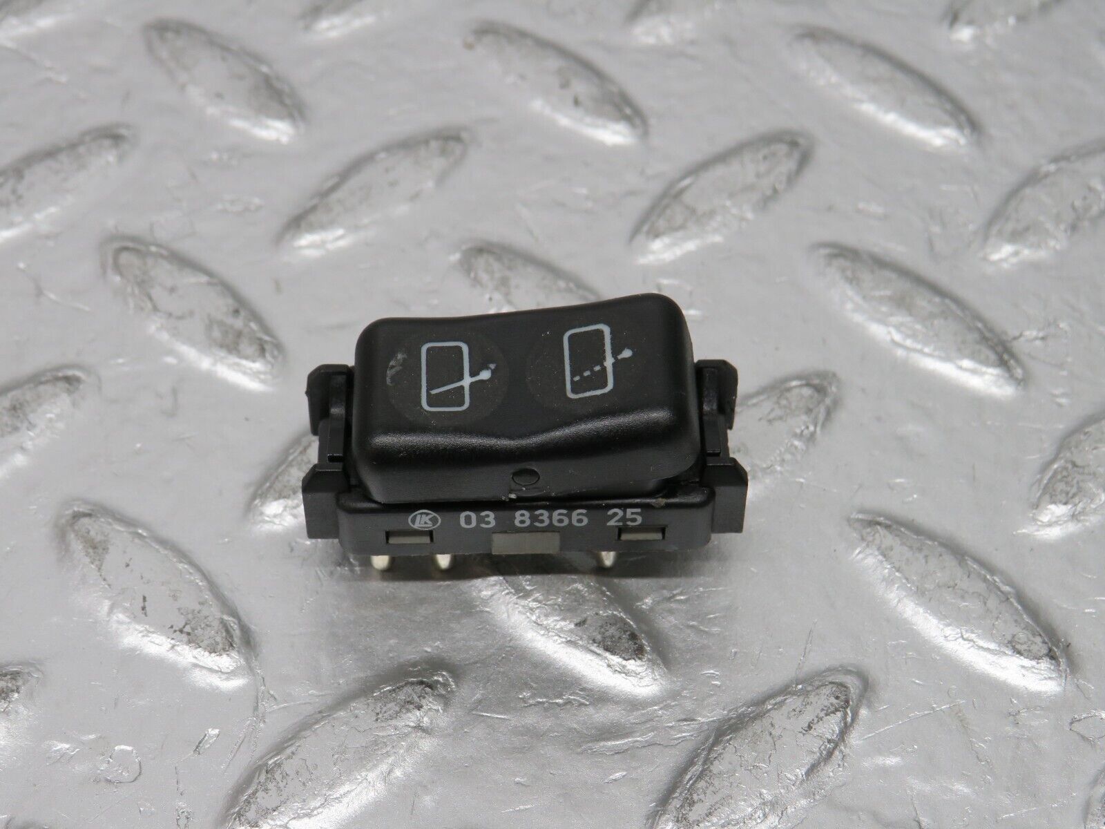 31377 Mercedes-Benz S124 220TE Wagon Windscreen Wiper Switch 1248210151