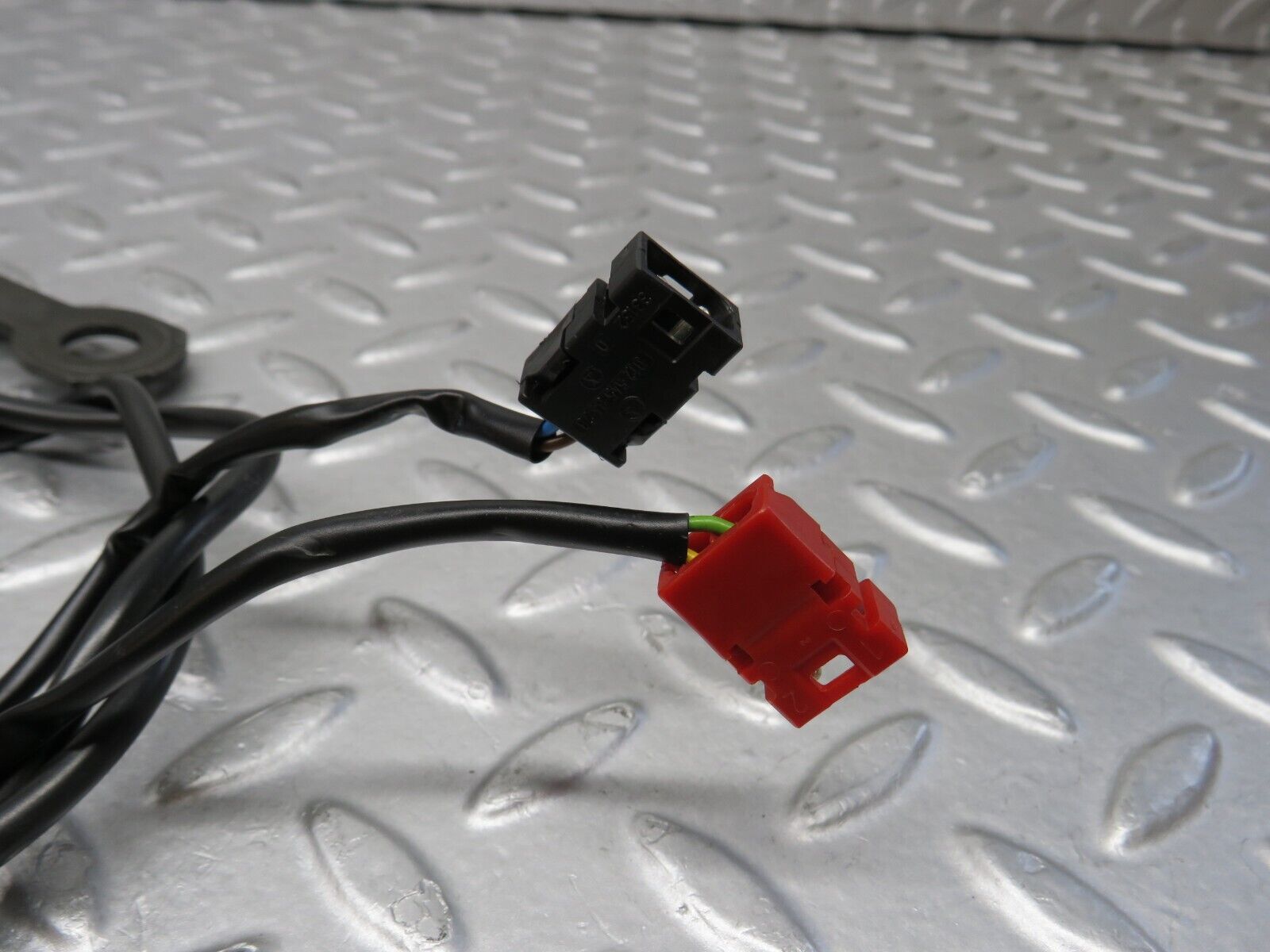 38000 Mercedes-Benz A124 320E Cabriolet Front Right Seat Belt With Buckle 1248606669